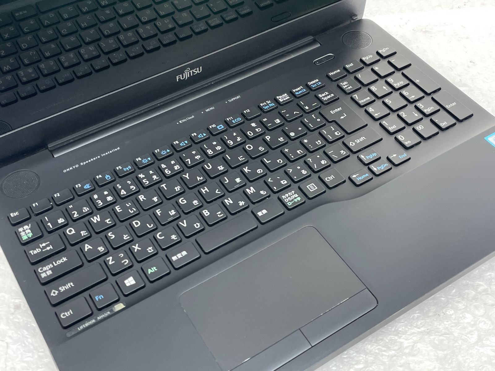 富士通 LIFEBOOK AH45/X i3-6100U/4GB/240GB SSD - メルカリ