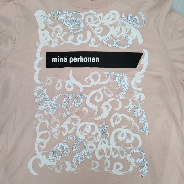 mina perhonen クルクルうねうね つぐ展 EV1914 サイズM 長袖Tシャツ