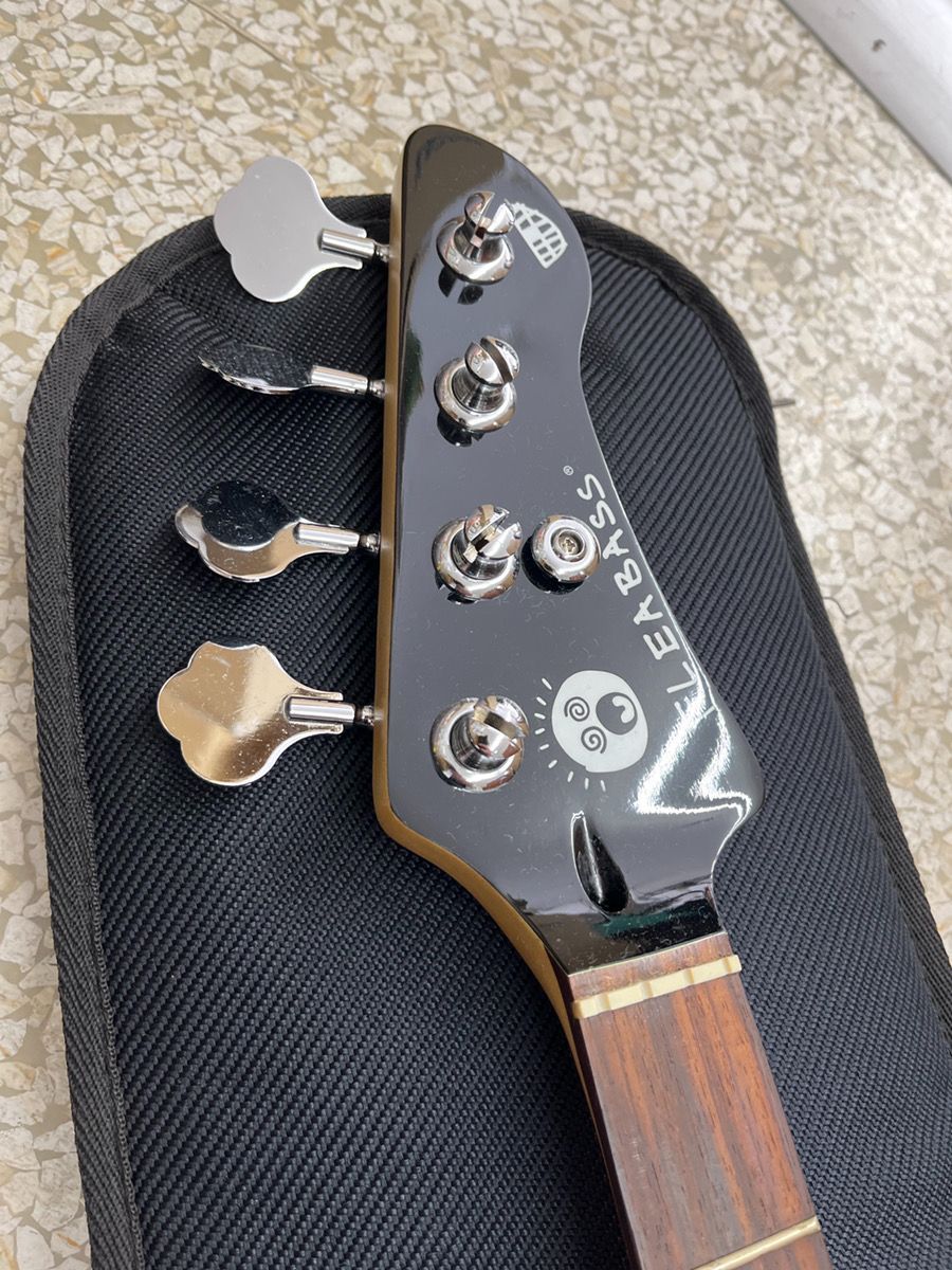 Fleabass Model 32 Flea監修ベース - メルカリ