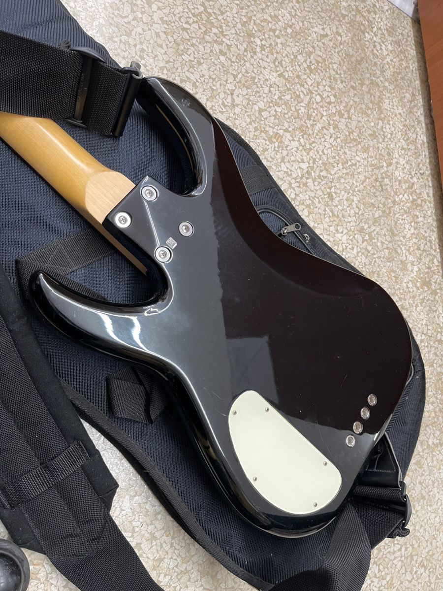 Fleabass Model 32 Flea監修ベース - メルカリ