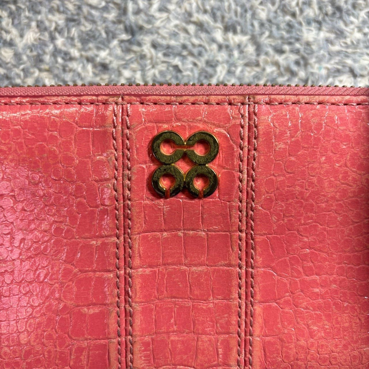 https://assets.mercari-shops-static.com/-/large/plain/2JXfWbjJYpcKFpYNii6d4m.jpg@jpg
