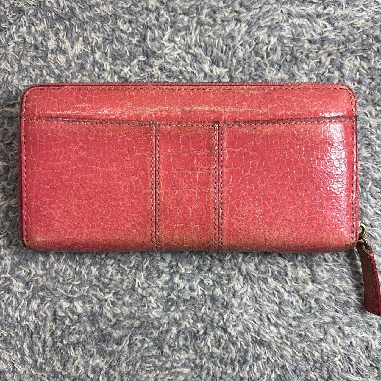 https://assets.mercari-shops-static.com/-/large/plain/2JXfWcgtNGnWTBtQVf35eU.jpg@jpg