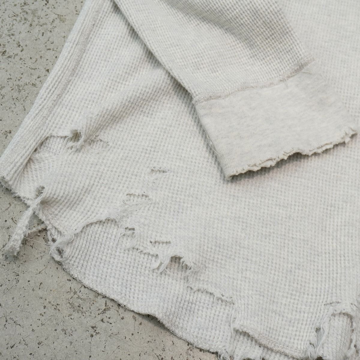 美品 ANCELLM アンセルム DAMAGE WAFFLE CREW HI-NECK LS T-SHIRT