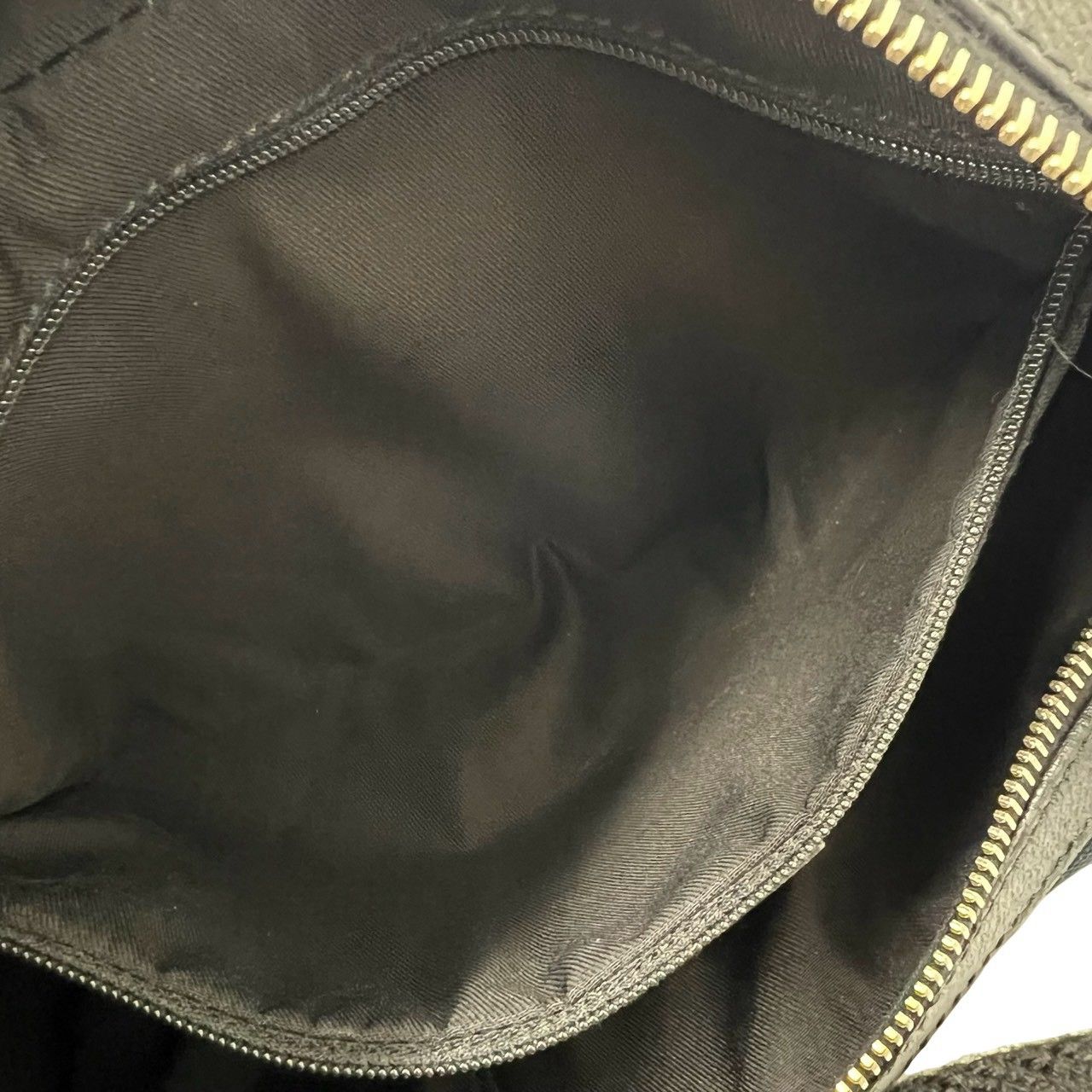 極 美品 袋付 GUCCI グッチ GG ロゴ 柄 金具 キャンバス レザー 本革