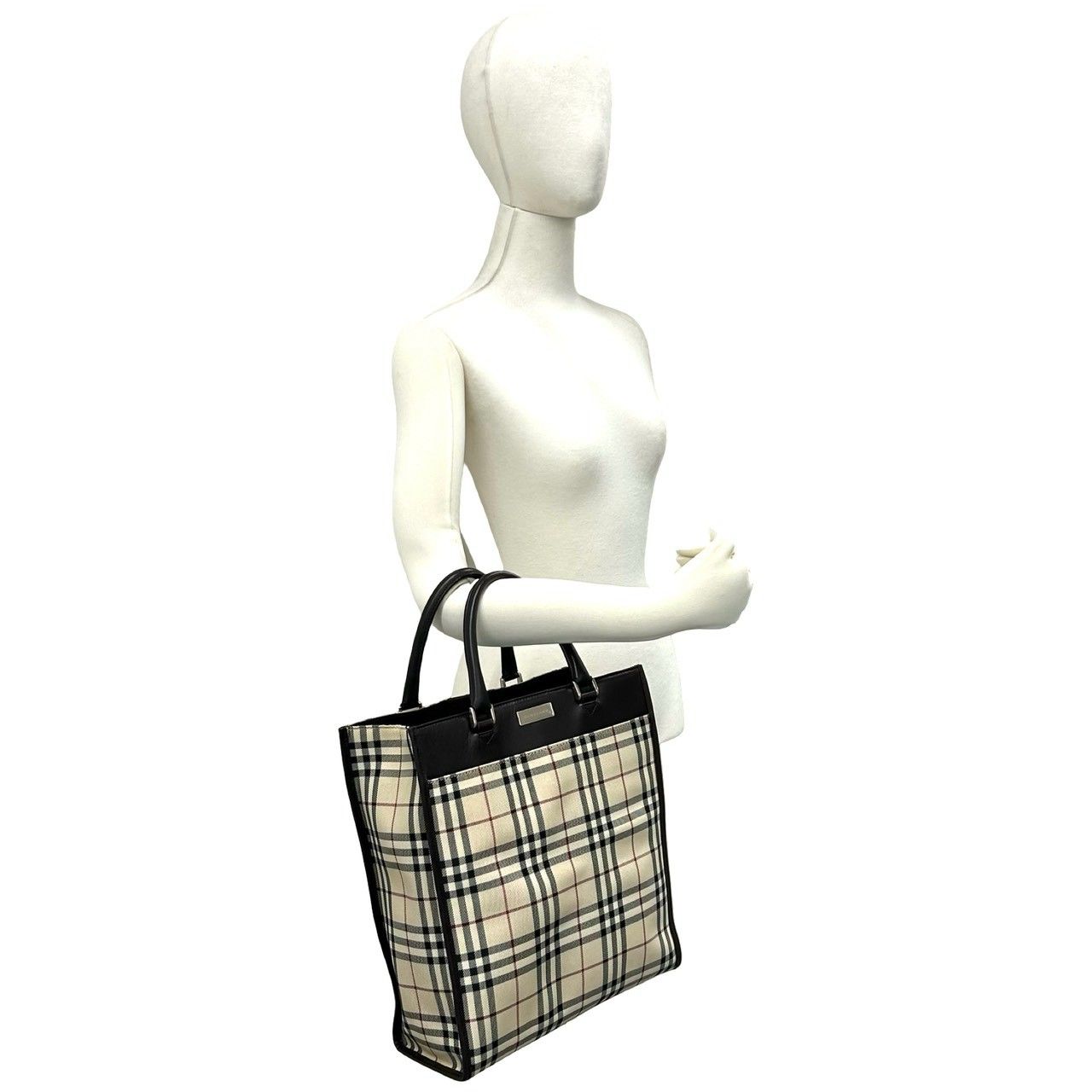 極 美品 BURBERRY バーバリー ノバチェック 柄 ロゴ 金具 キャンバス