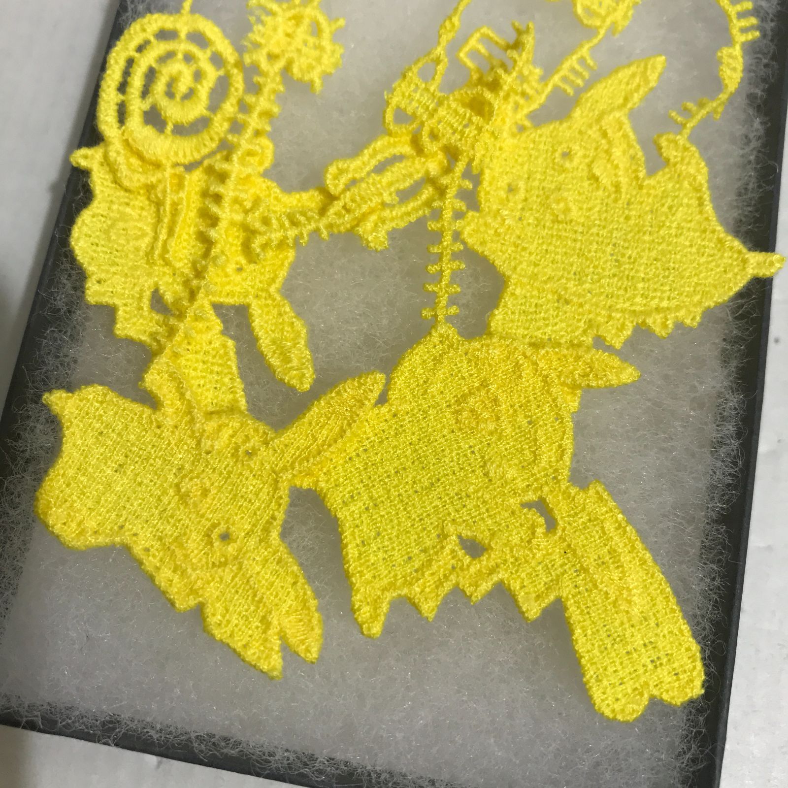 八戸第2-60-1321] ポケモン 工芸展限定 ピカチュウ キノコ イヤリング