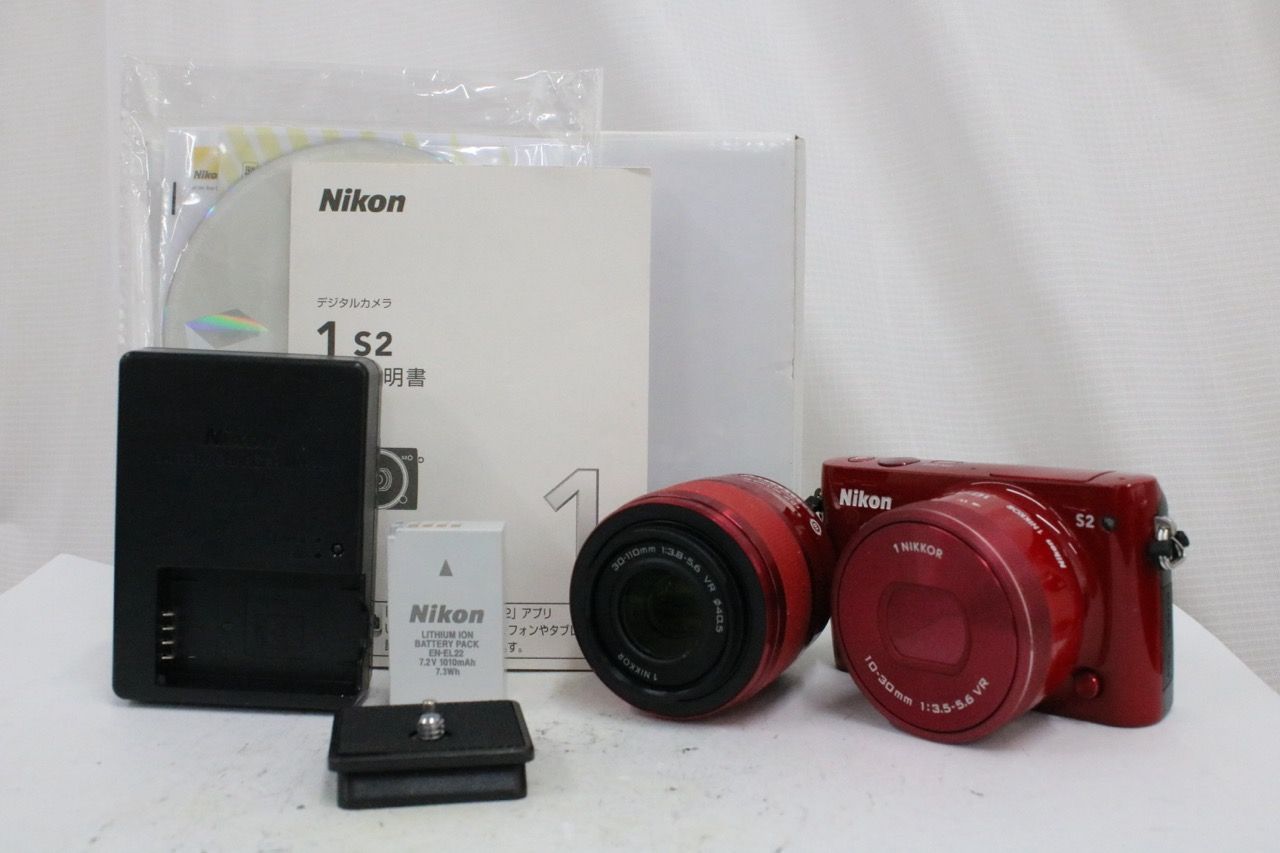 【返品保証】 【シャッター2480回】ニコン Nikon 1 S2 レッド 10-30mm 30-110mm ミラーレス一眼  e19401