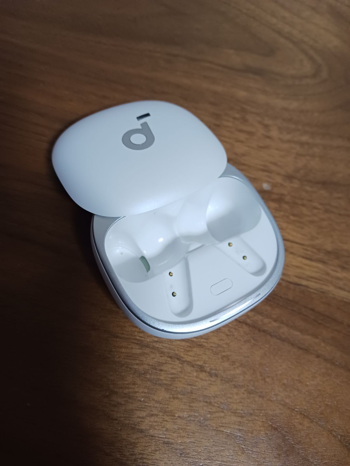 Anker Soundcore Liberty 4 充電ケースのみ ホワイト - メルカリ