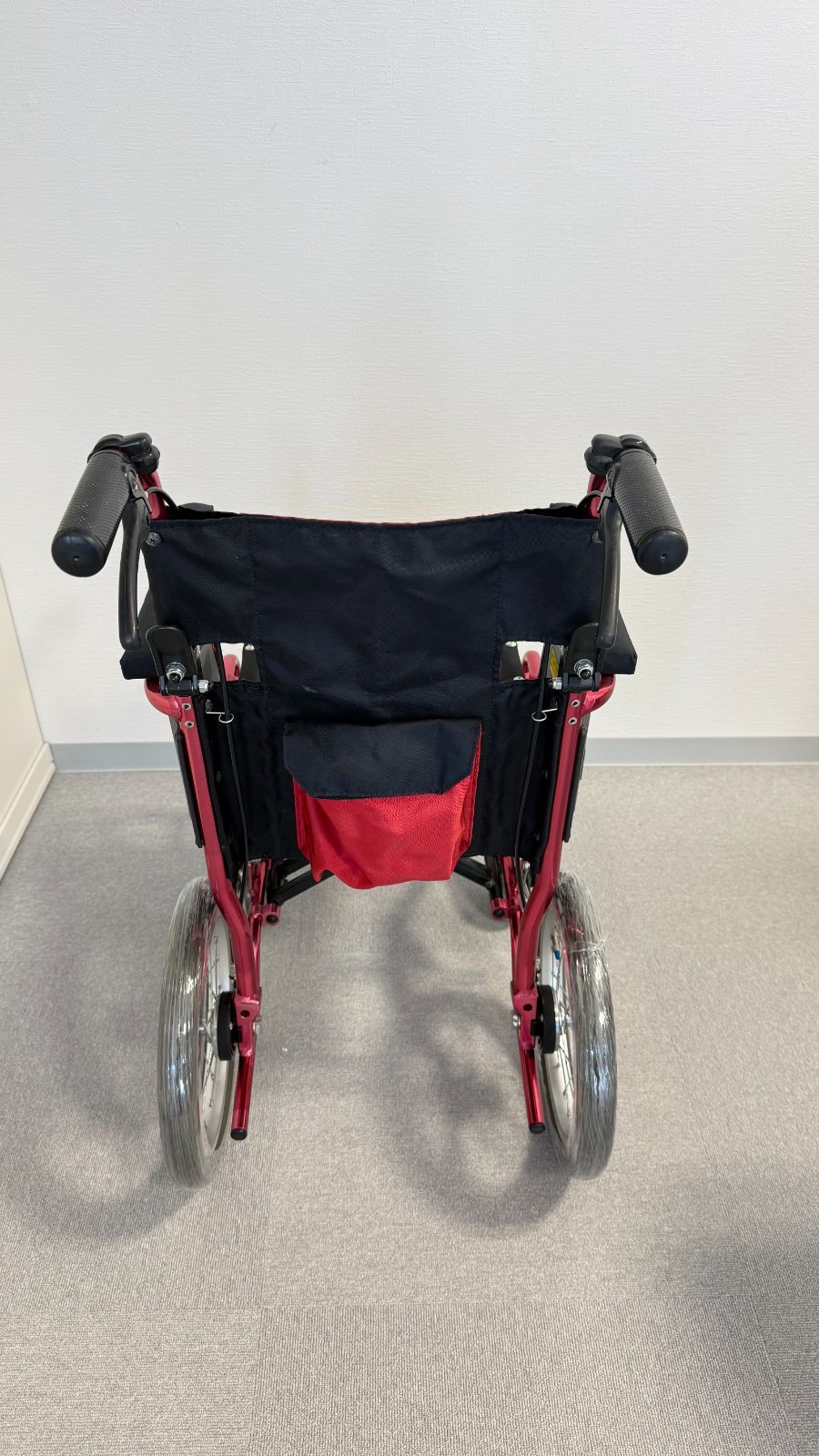 車椅子 キャリカルレッド MiKi 介助式 軽量 コンパクト 車イス 介護用