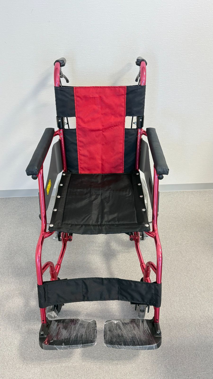 【軽量コンパクト】洗浄整備済　Mikiキャリカル標準介助式車椅子　PMS-2R 車椅子 キャリカルレッド MiKi 介助式 軽量 コンパクト 車イス 介護用