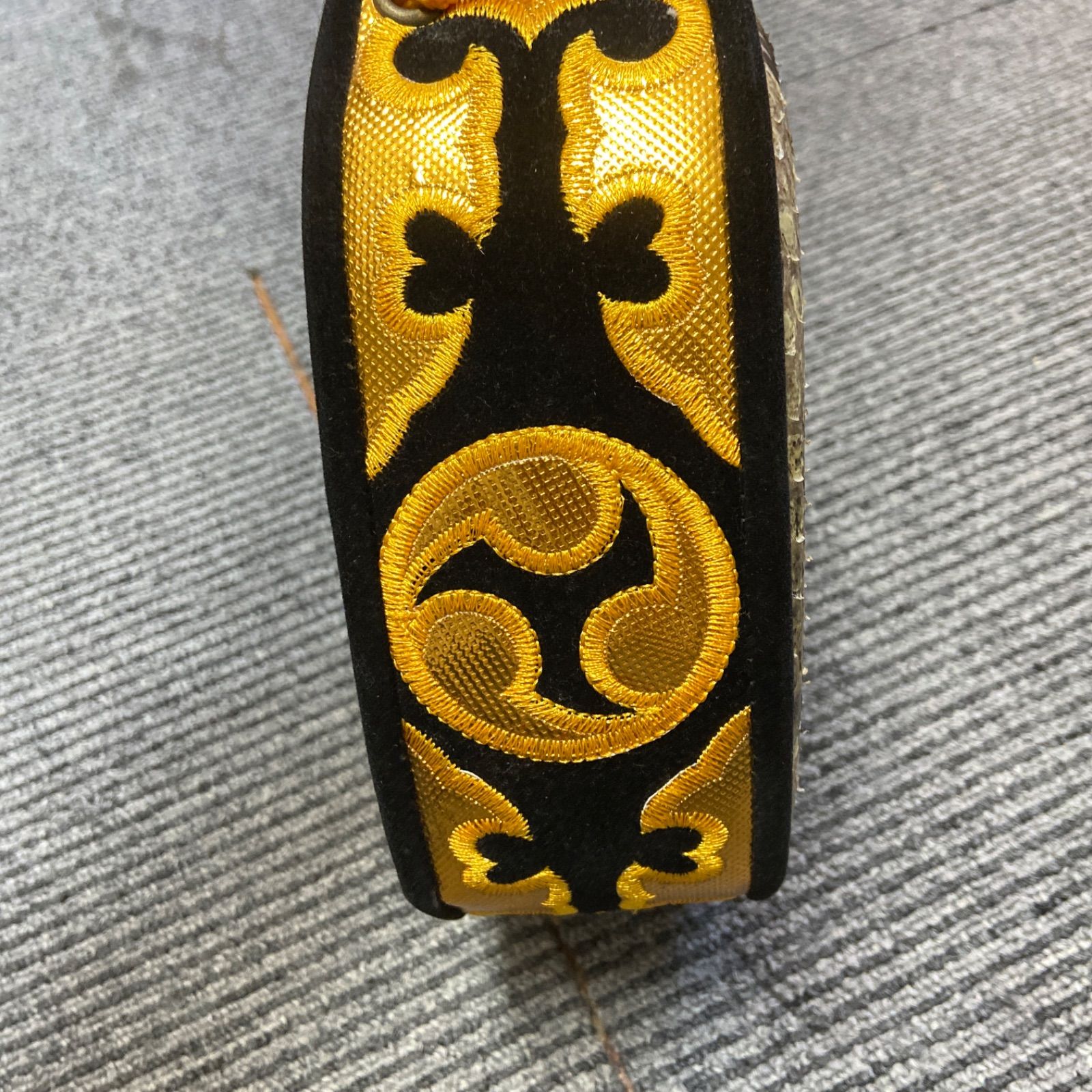 伝統工芸】沖縄 三線 蛇皮 本格派 琉球 和楽器 - メルカリ