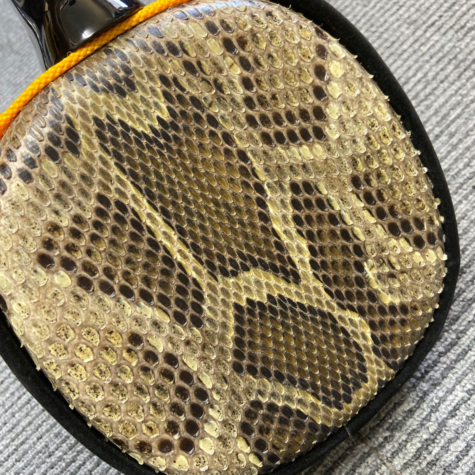 伝統工芸】沖縄 三線 蛇皮 本格派 琉球 和楽器 - メルカリ