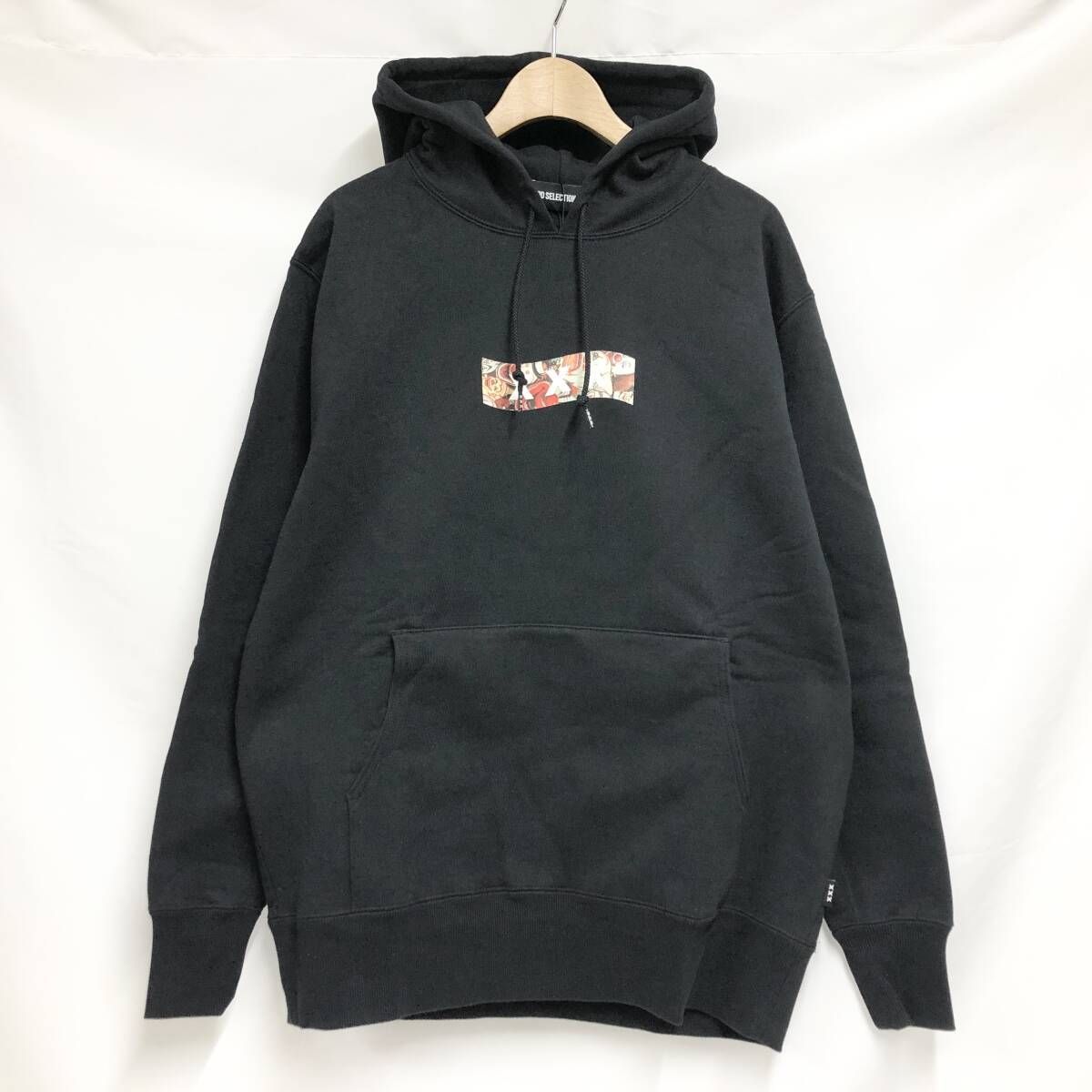 新品 未使用 ゴッドセレクションXXX ボックスロゴパーカー ブラック S