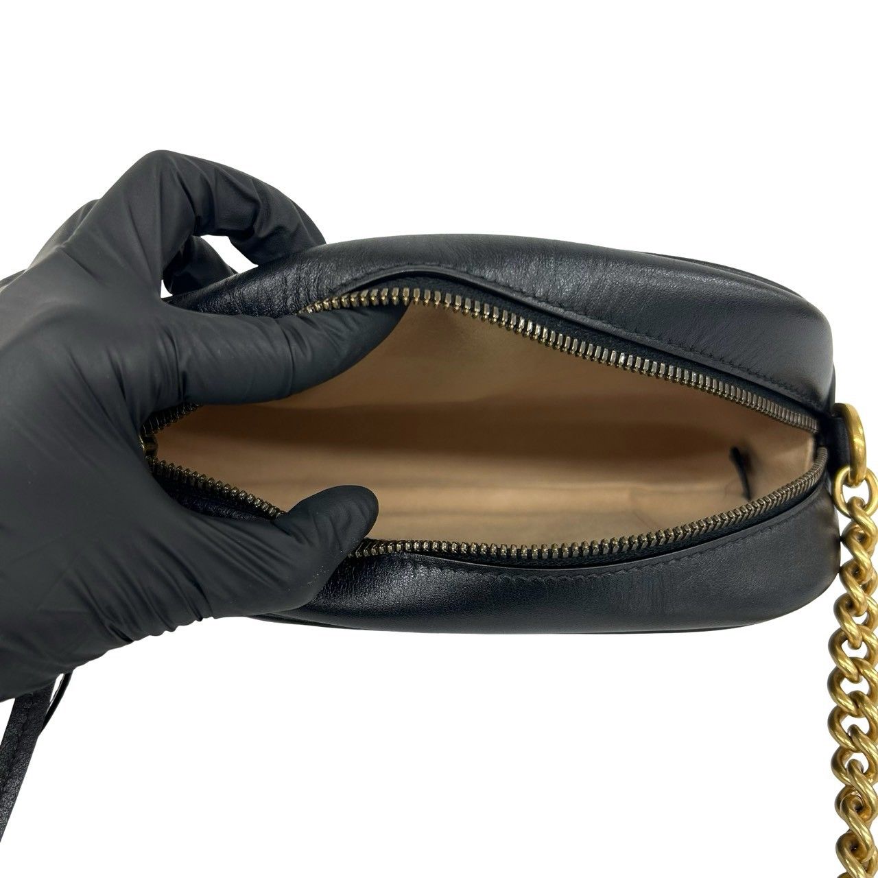 極 美品 GUCCI グッチ GGマーモント ロゴ 金具 キルティング レザー 本