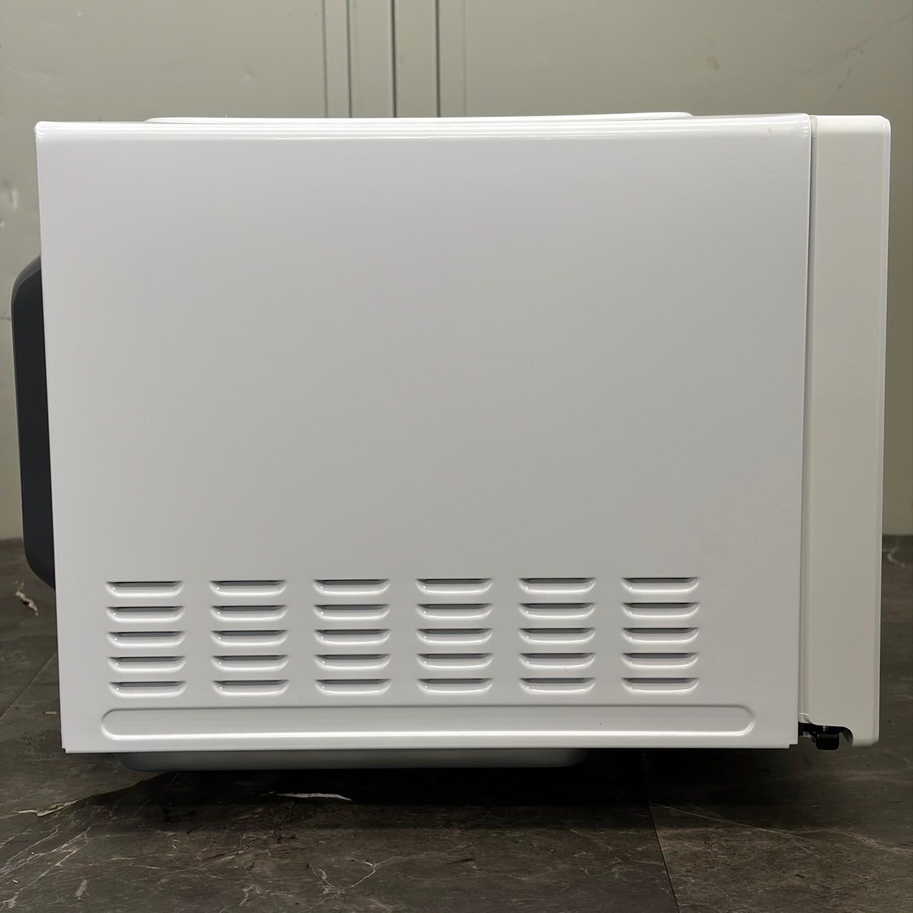送料込！東芝 TOSHIBA 電子レンジ ER-M17Y-W 17L 2024年製 フラット庫