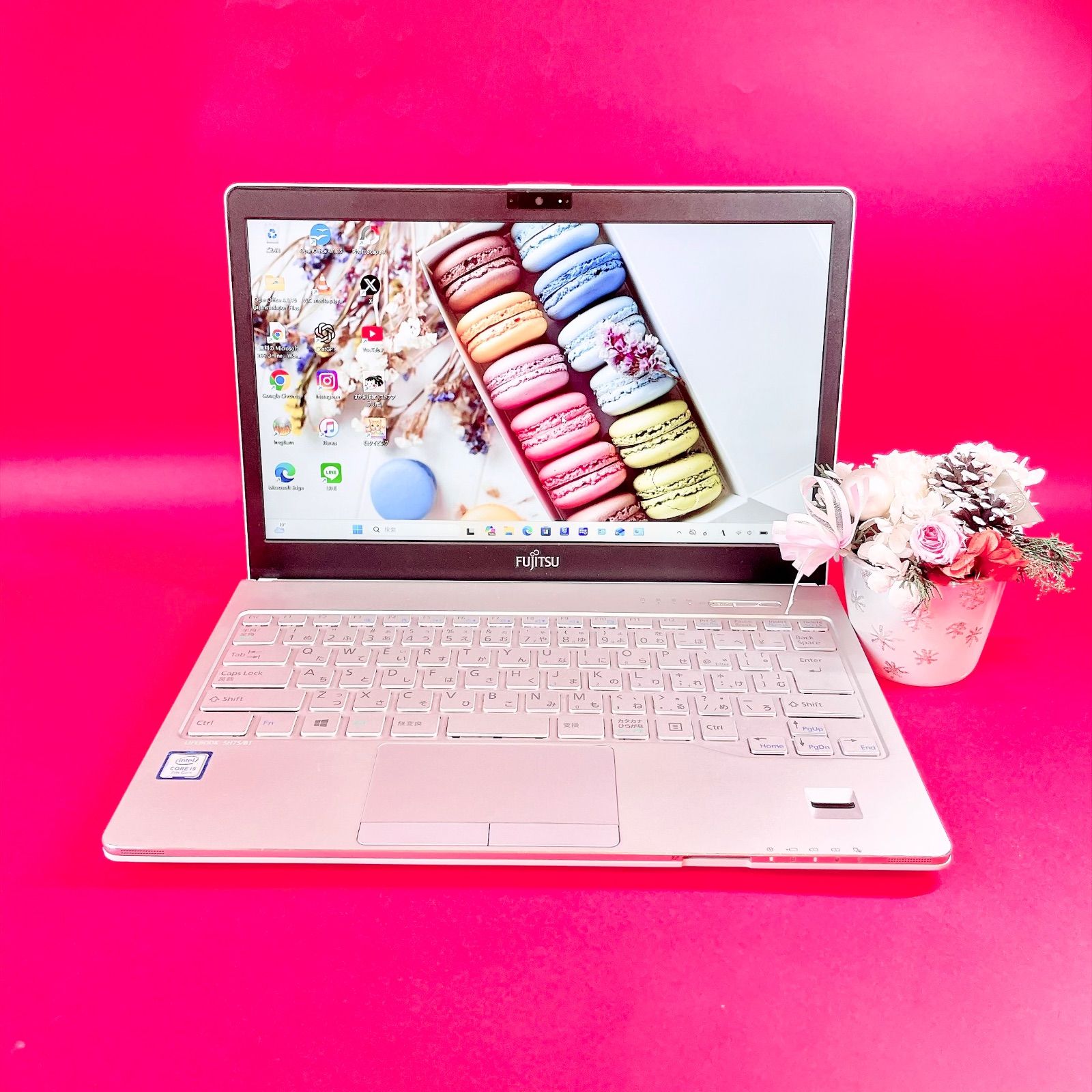 小型軽量✨️おしゃれ白 Corei5 薄型カメラ 初心者 SSD ノートパソコン バッテリー良好‼️小型軽量ノートパソコン Corei5 SSD128GB 薄型 13.3