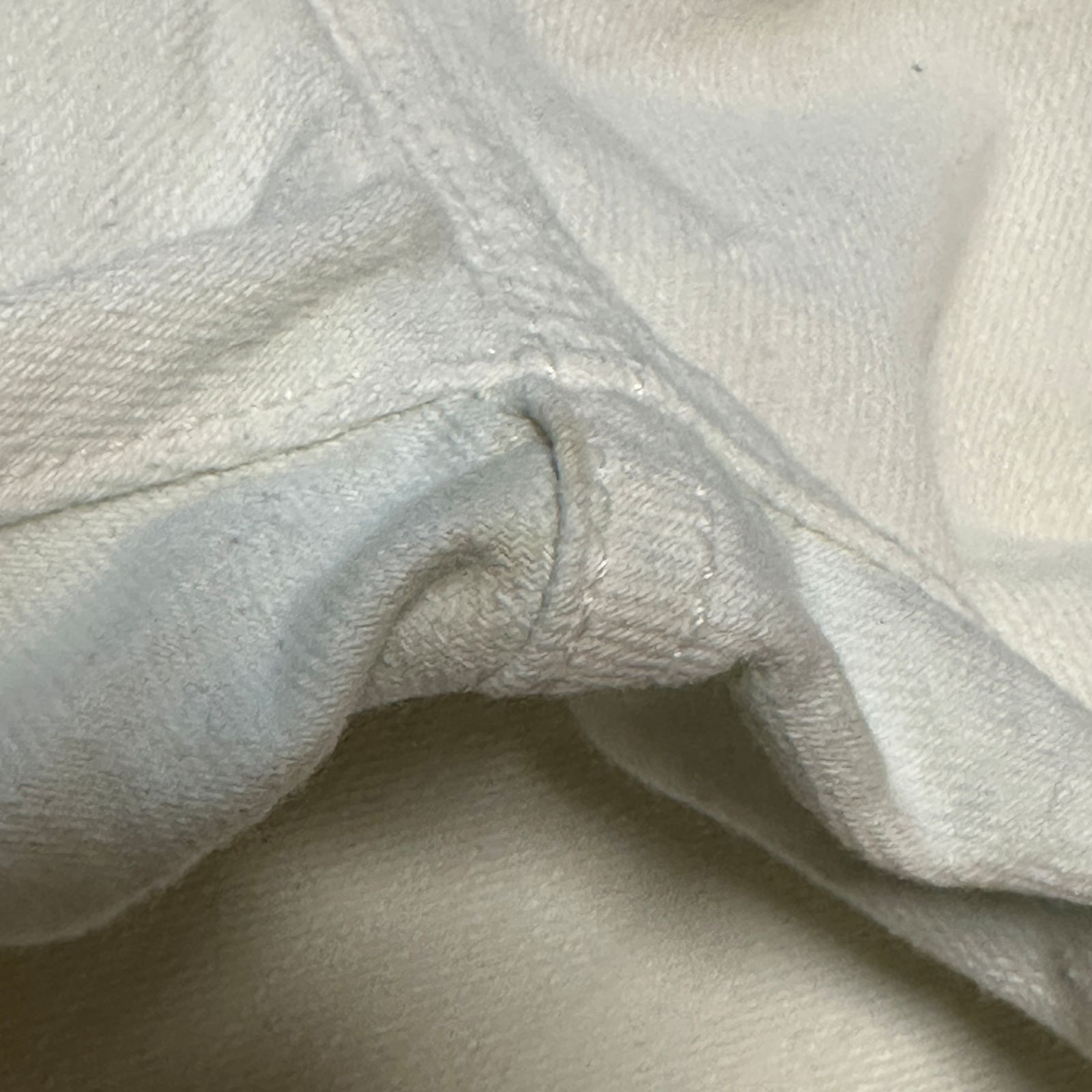 https://assets.mercari-shops-static.com/-/large/plain/2JXiM7iXTa7j5m7fhXSrPJ.jpg@jpg