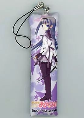 魔法少女まどか⭐︎マギカ展　暁美ほむら衣装ストラップ 中古】ストラップ(キャラクター) 暁美ほむら マシュモストラップ