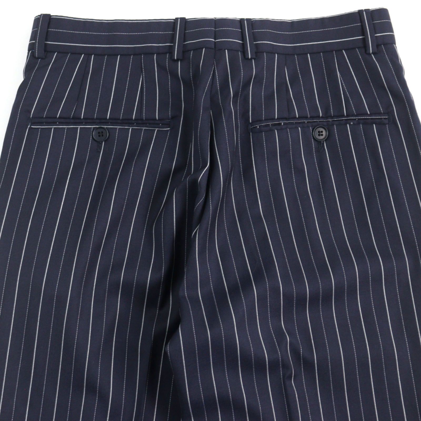 美品○ISAIA イザイア ウール100% Super 120s生地使用 ストライプ柄