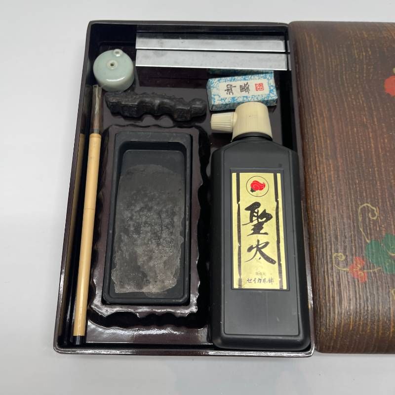 書道具セット 硯 墨 筆 筆置き 文鎮 水差し 書道液 記念品 昭和レトロ