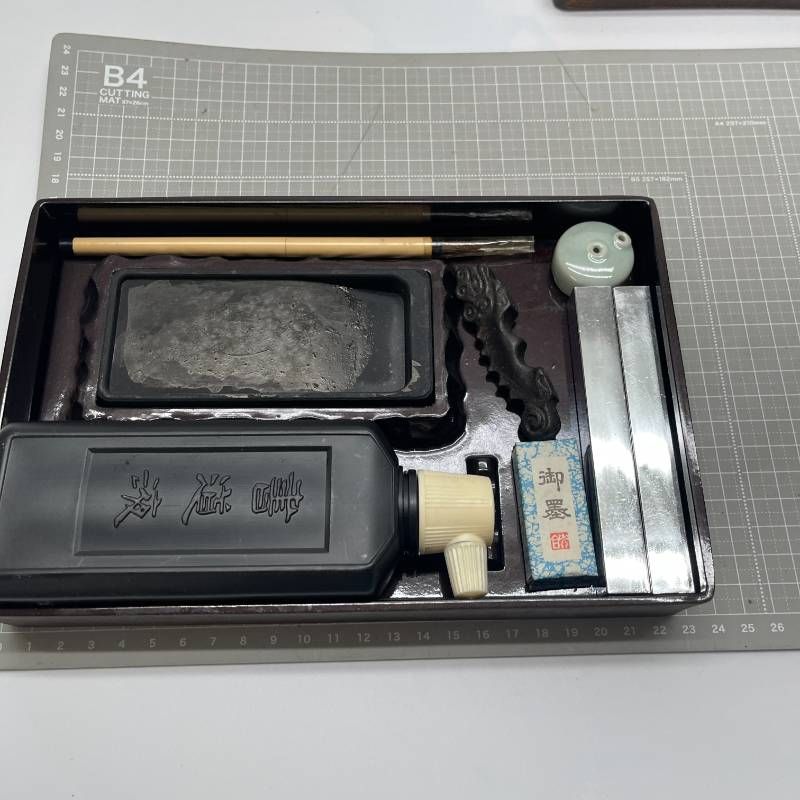 書道具セット 硯 墨 筆 筆置き 文鎮 水差し 書道液 記念品 昭和レトロ