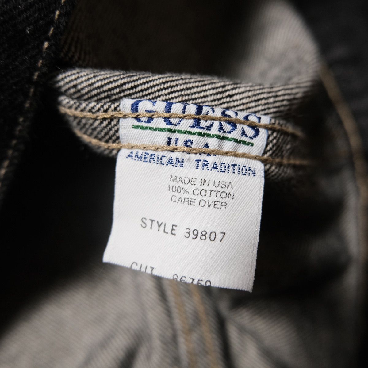 https://assets.mercari-shops-static.com/-/large/plain/2JXiSiTiCSyC2U3EAhLJPr.jpg@jpg