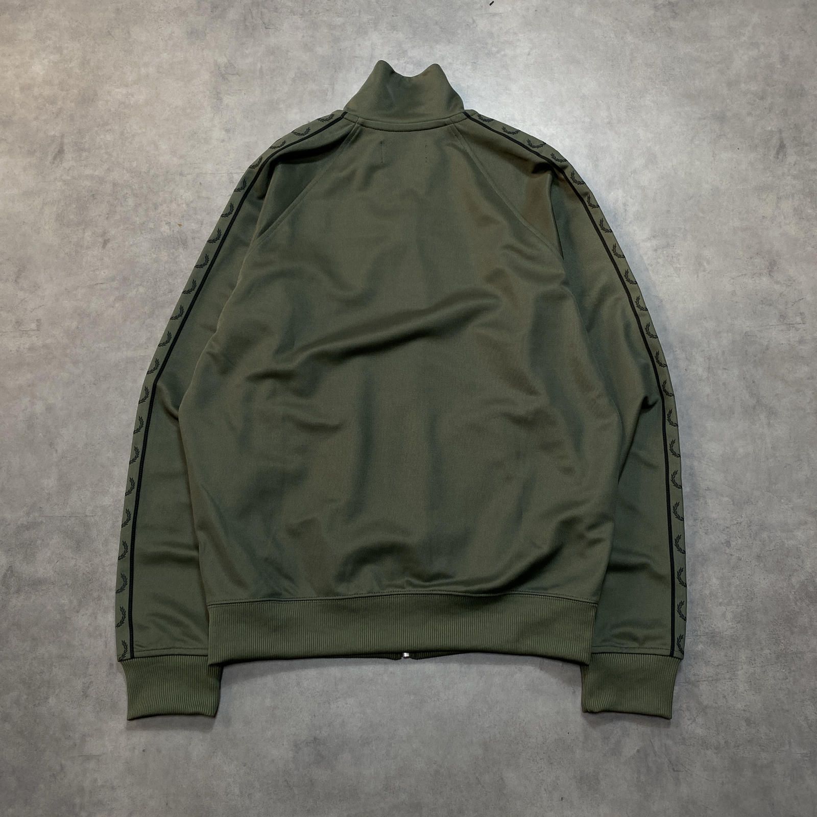 GQ6904◇FRED PERRY : コントラストテープ トラックジャケット J557◇M