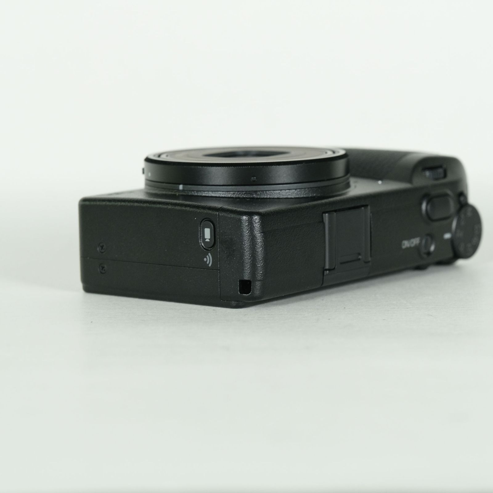 【美品】RICOH GR IIIx / ブラック シャッター回数3929 美品 | シャッター数870回] RICOH GR IIIx | コンパクトデジタルカメラ