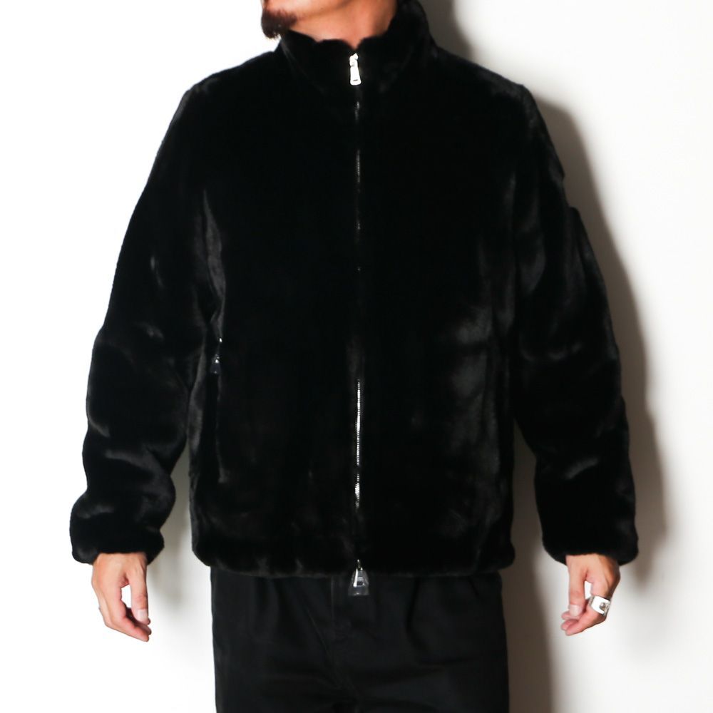 https://assets.mercari-shops-static.com/-/large/plain/2JXicYRzwk8ASnzeXAMbwC.jpg@jpg