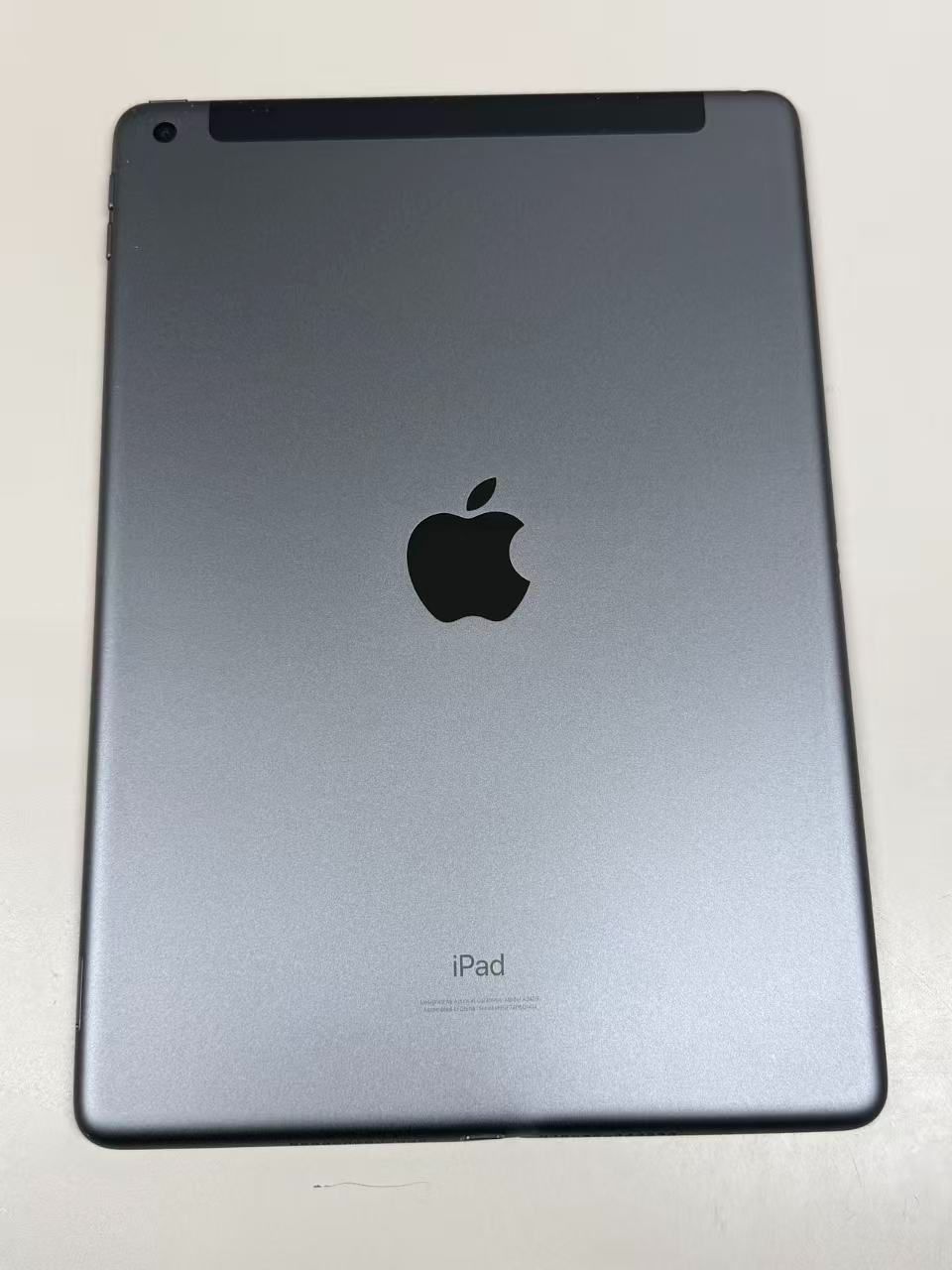 Apple iPad 第8世代 32GB スペースグレイ - メルカリ