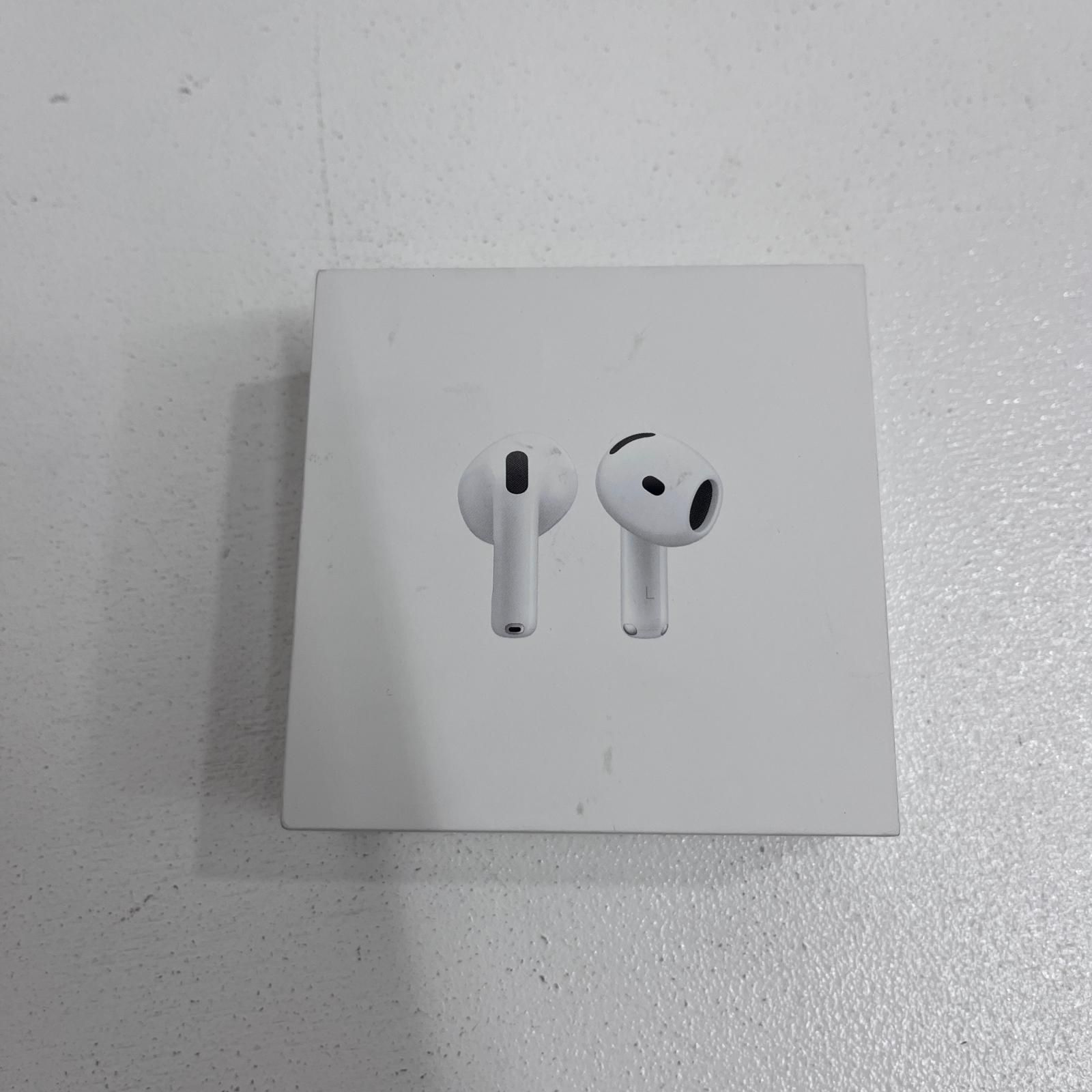 【加古川店】 未開封 Apple AirPods 5 MKFW4J/A Bluetooth/防水・防塵/ノイズキャンセリング/外音取込 【416】