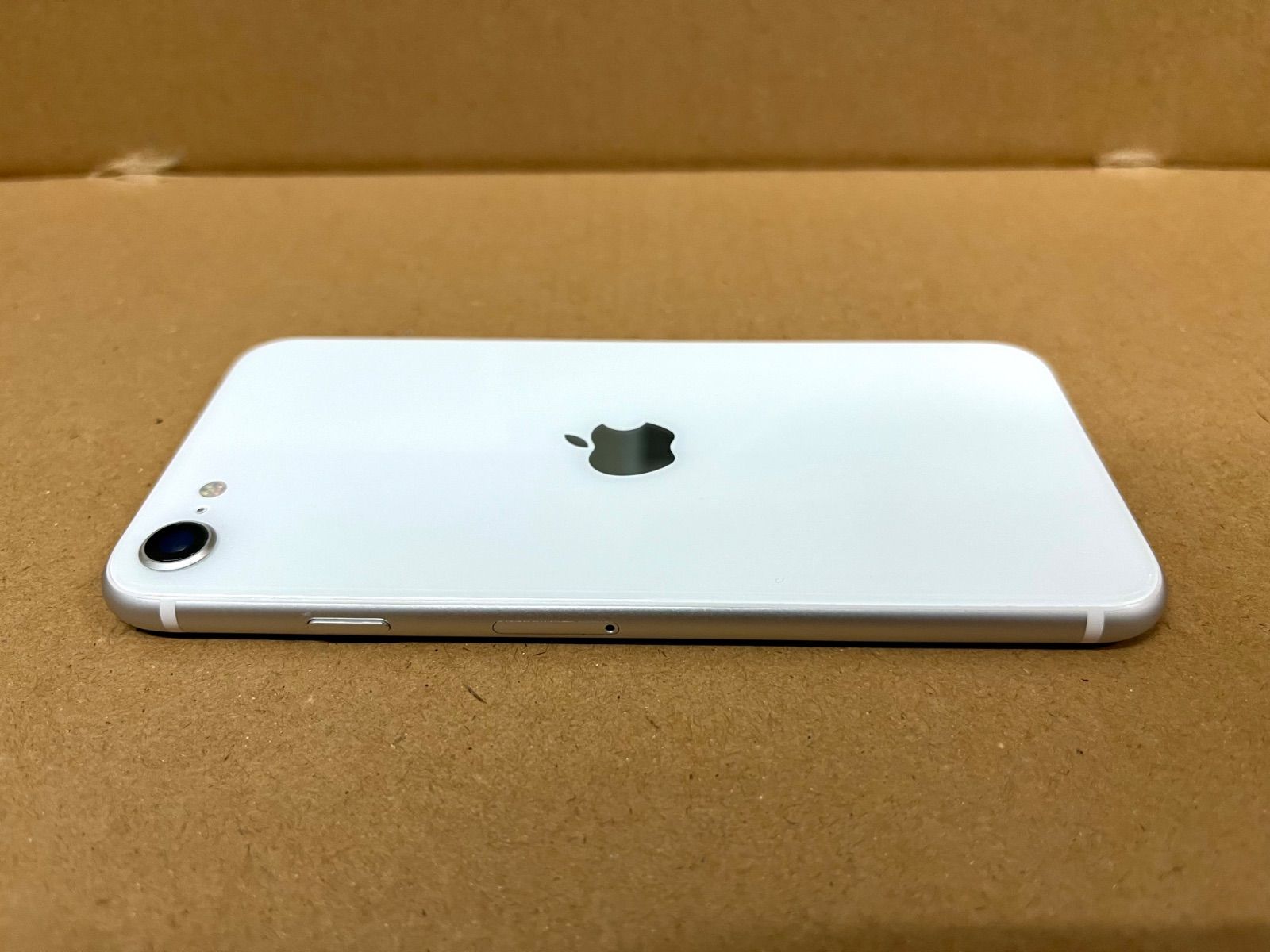 iPhoneSE 第2世代 128GB SIMフリー - メルカリ