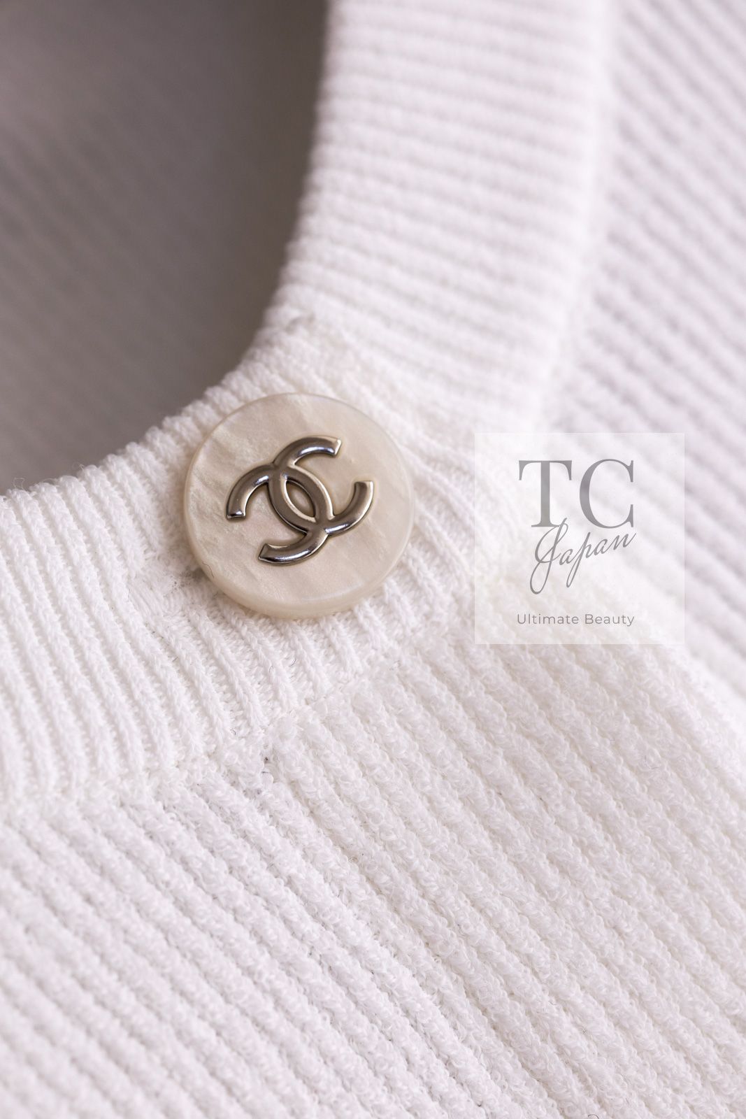 シャネル カーディガン CHANEL 48万 COCO Beach 2024 ホワイト