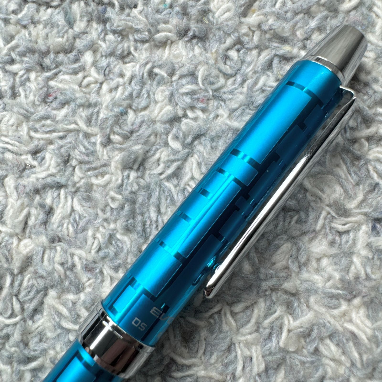 https://assets.mercari-shops-static.com/-/large/plain/2JXir8vyDTri9j2wLACzJo.jpg@jpg