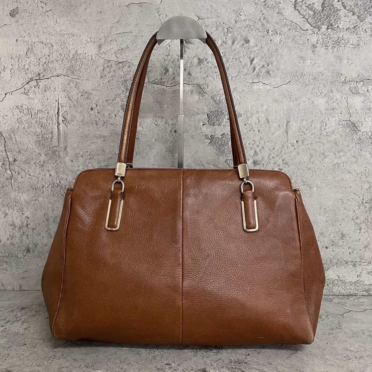 COACH コーチ　トートバッグ　ビジネスバッグ　通勤　A4収納可　ブラウン 良品 A4収納可 COACH コーチ トートバッグ 大容量 レザー 茶 ブラウン