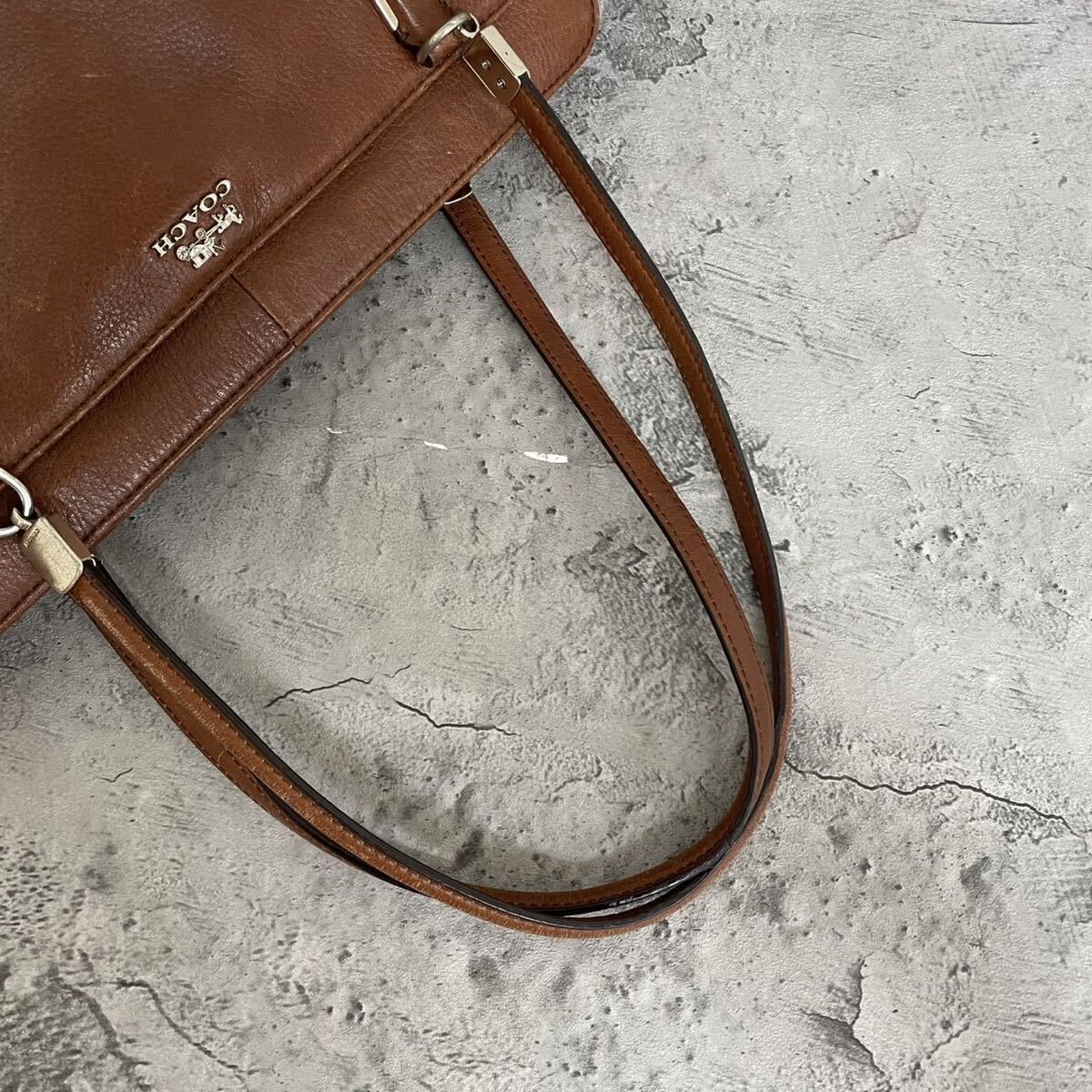良品 A4収納可 COACH コーチ トートバッグ 大容量 レザー 茶 ブラウン