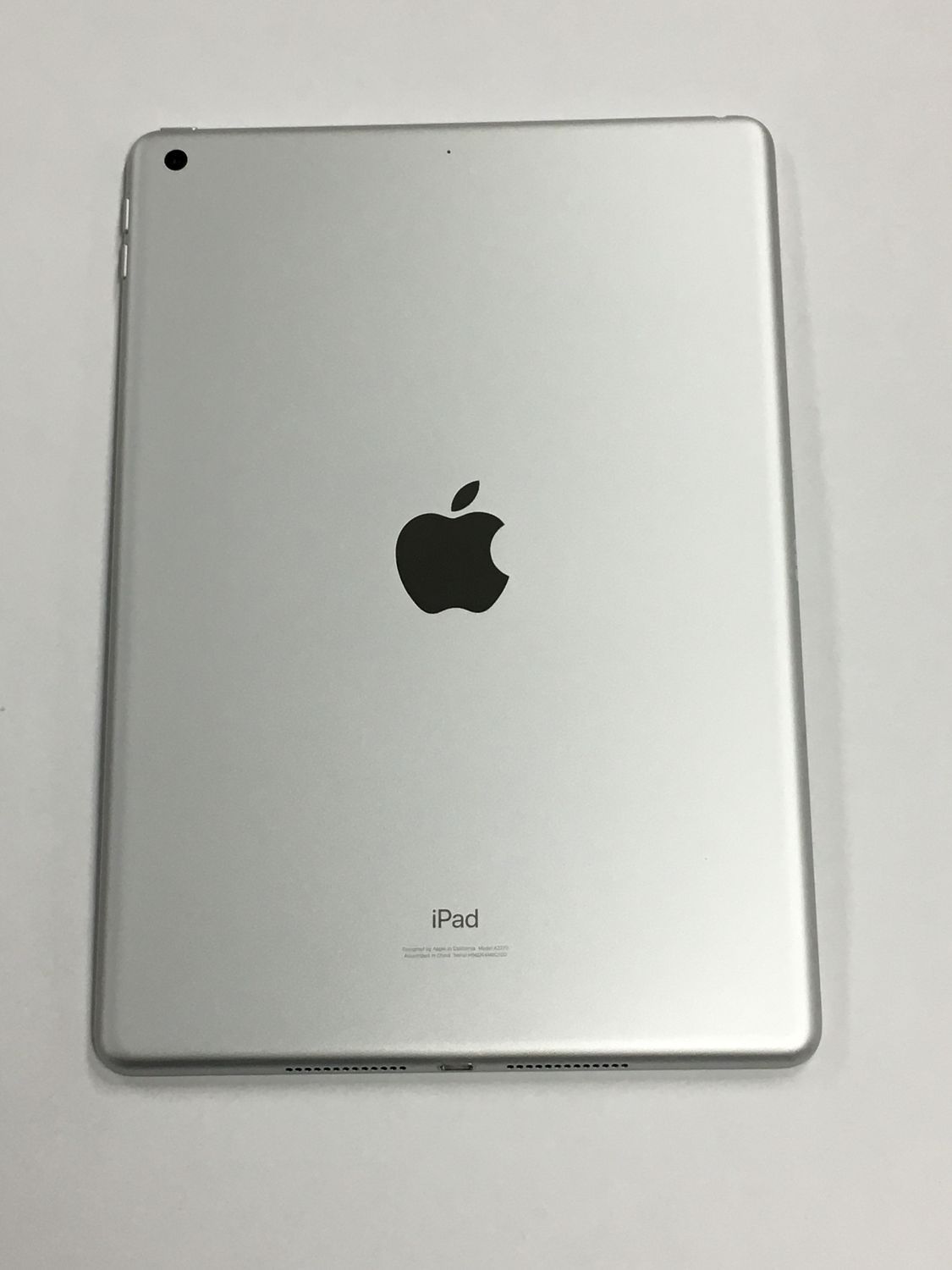 Apple iPad 第8世代 32GB シルバー 超美品 - メルカリ