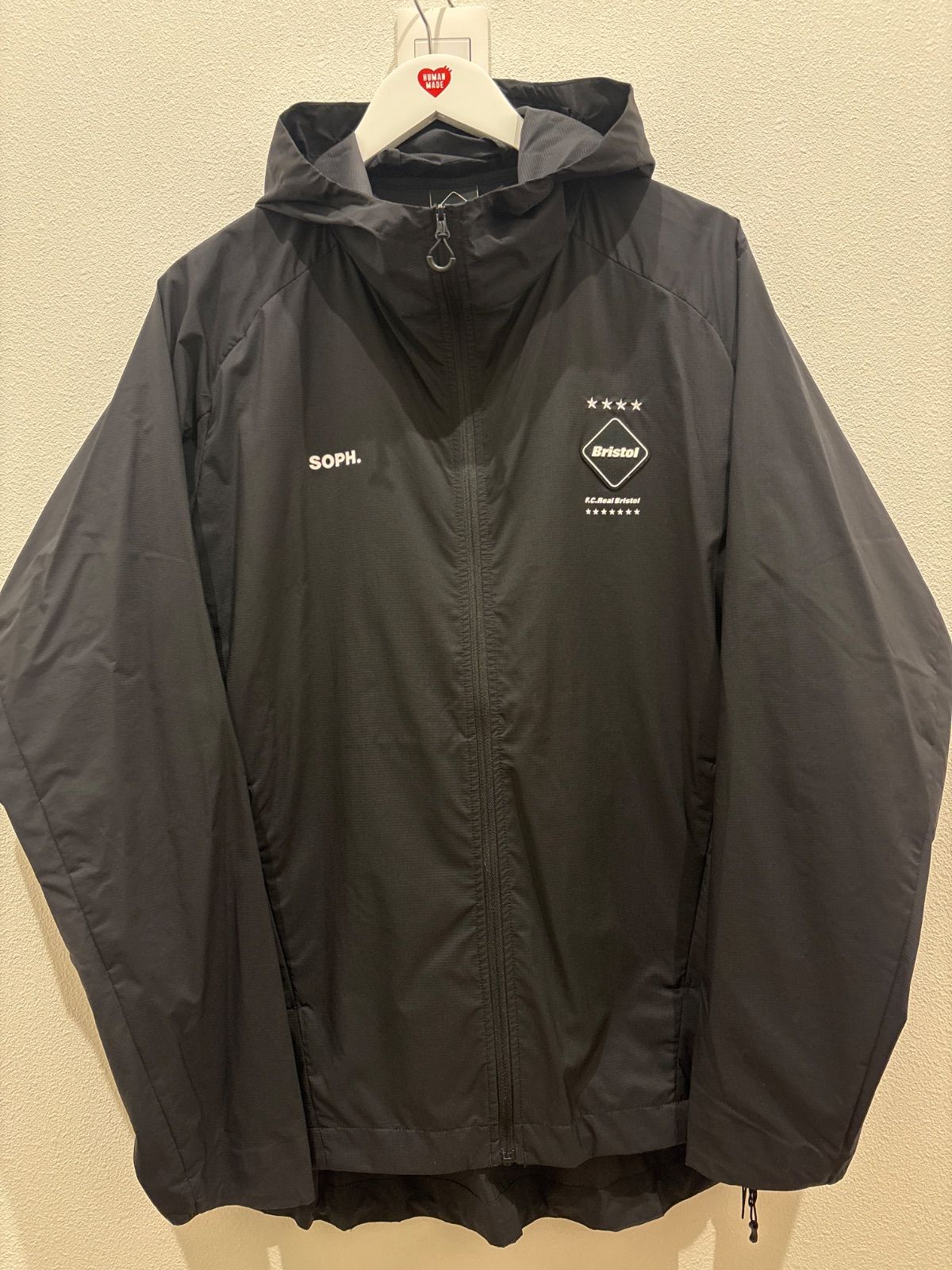 SOPH bristol)おすすめ美品フルロゴフード付ナイロンJKT 黒白L size
