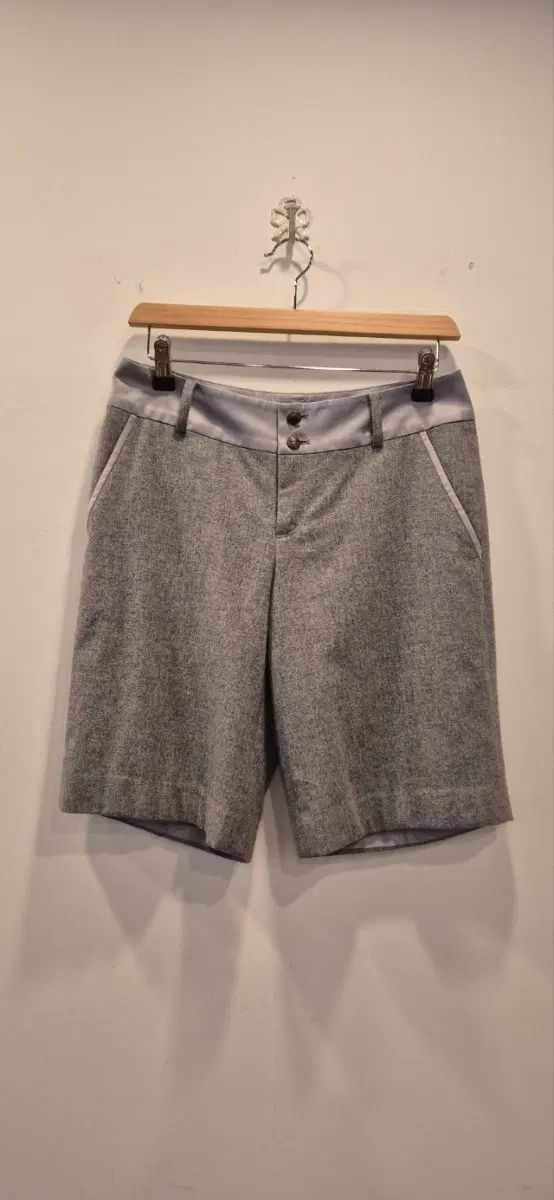 バーバリー ブルーレーベル ヘリンボーン ハーフパンツ 38