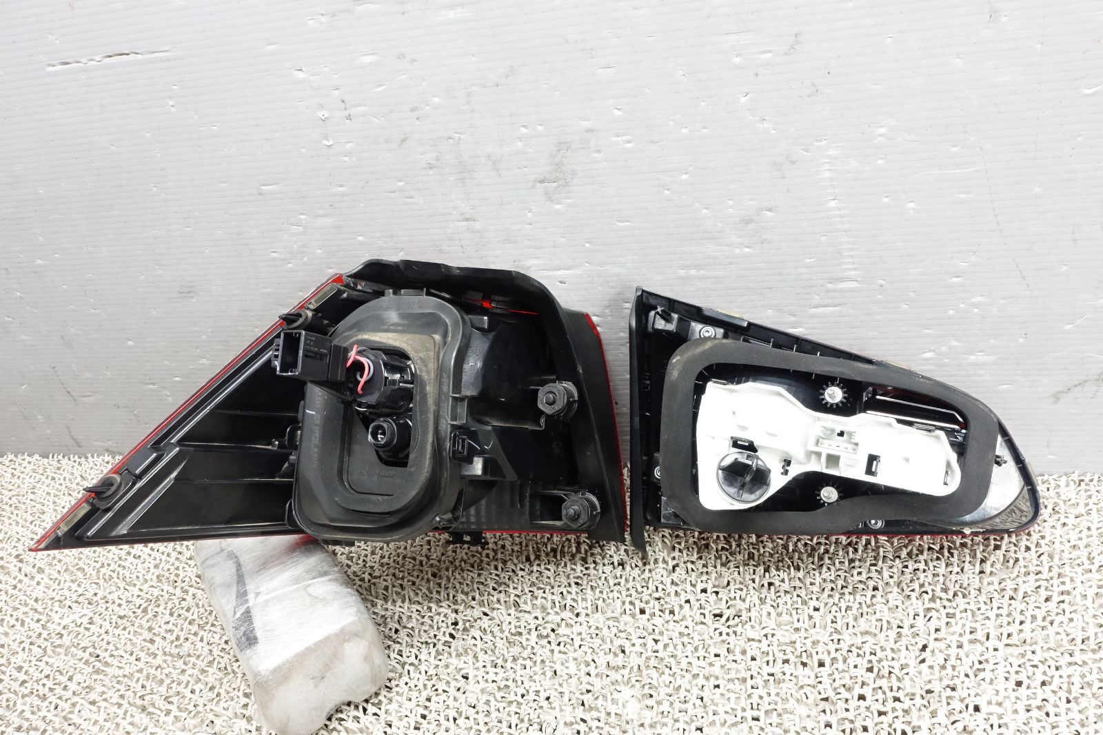 10080 フォルクスワーゲン ゴルフⅦ（ゴルフ7） AUCPT テールライト右