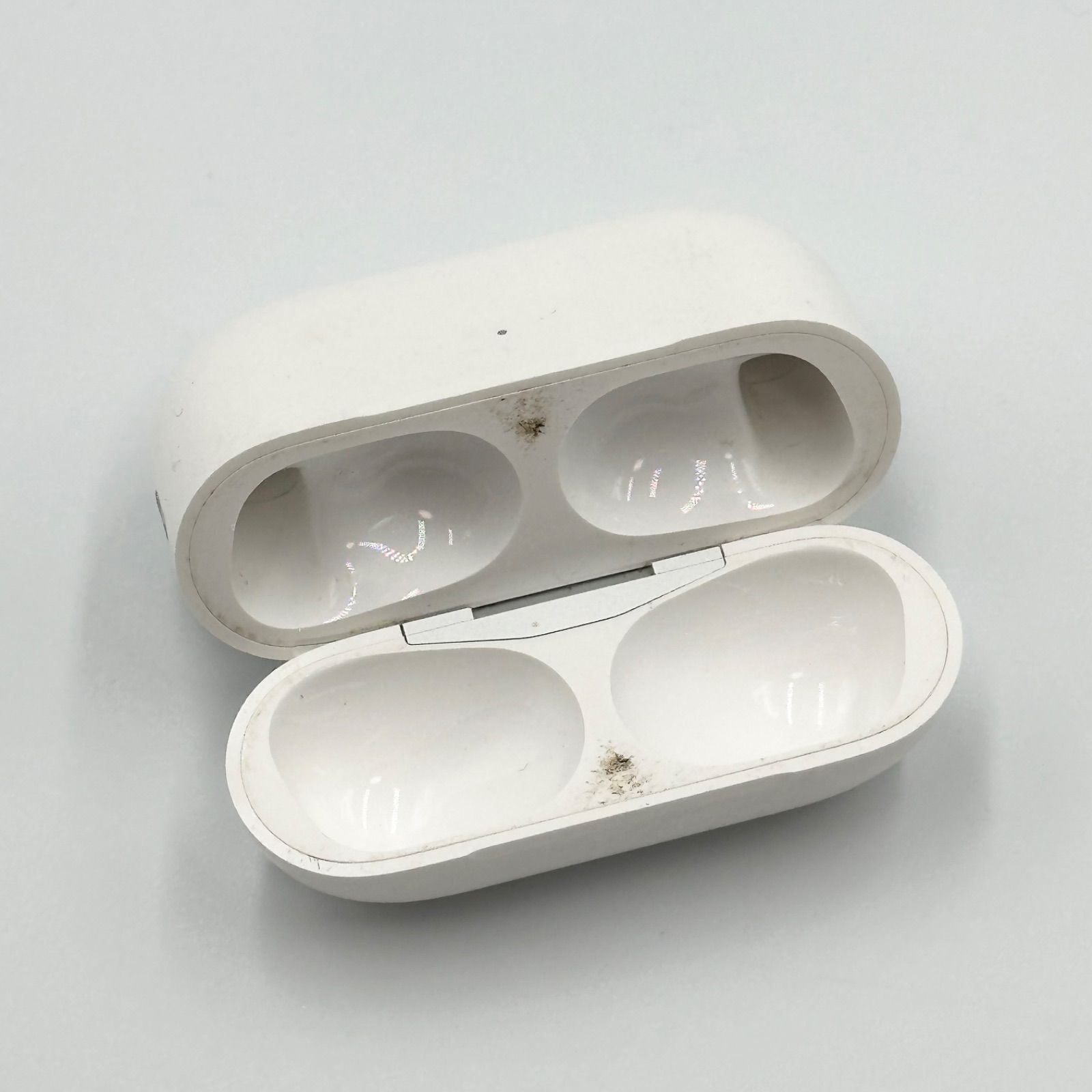 Apple AirPods Pro 第2世代 ケースのみ A2700 正規品 lightningモデル