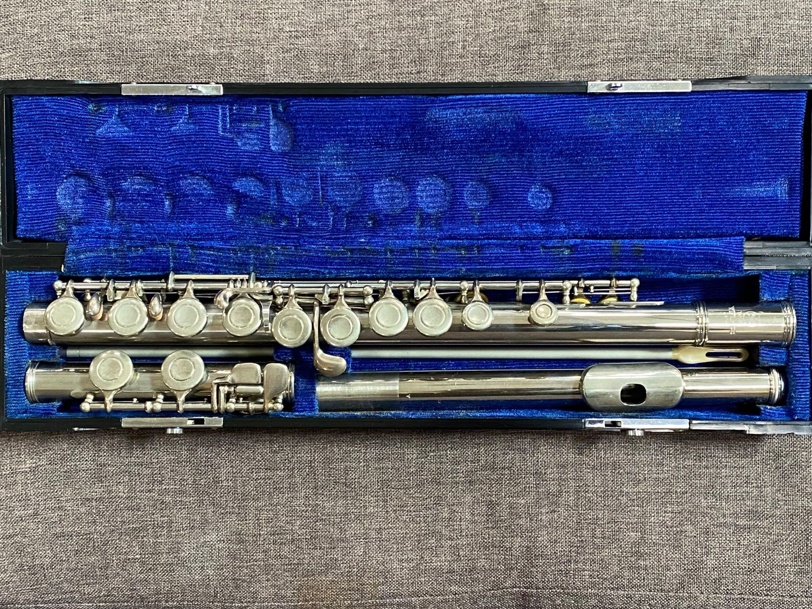 YAMAHA ヤマハ YFL-23 フルート ハードケース付 Eメカ付き 1 YAMAHA ヤマハのフルートYFL-23 ハードケース付き - メルカリ