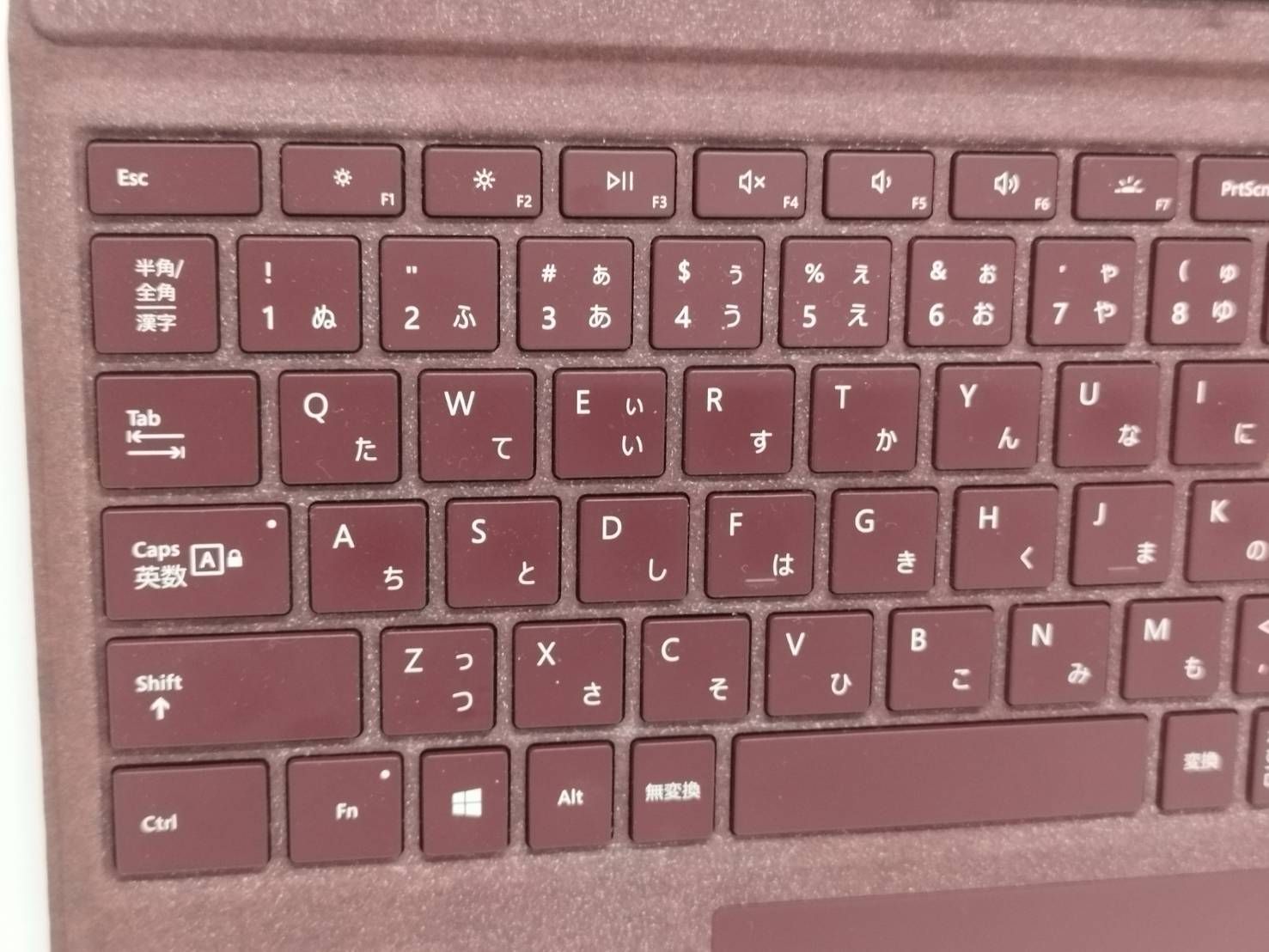 良品】Microsoft Surface Pro Signature タイプカバー/バーガンディ