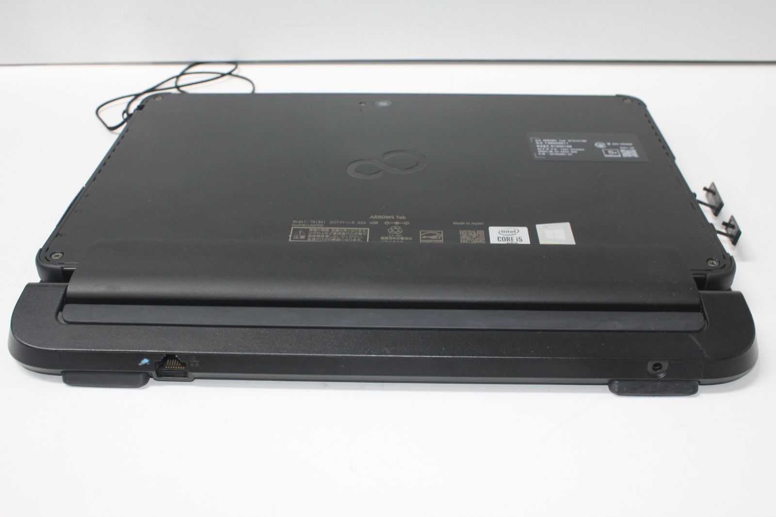 富士通/ARROWS Tab 〈Q7310/DB〉第10世代Core i5/128GB/メモリ8GB