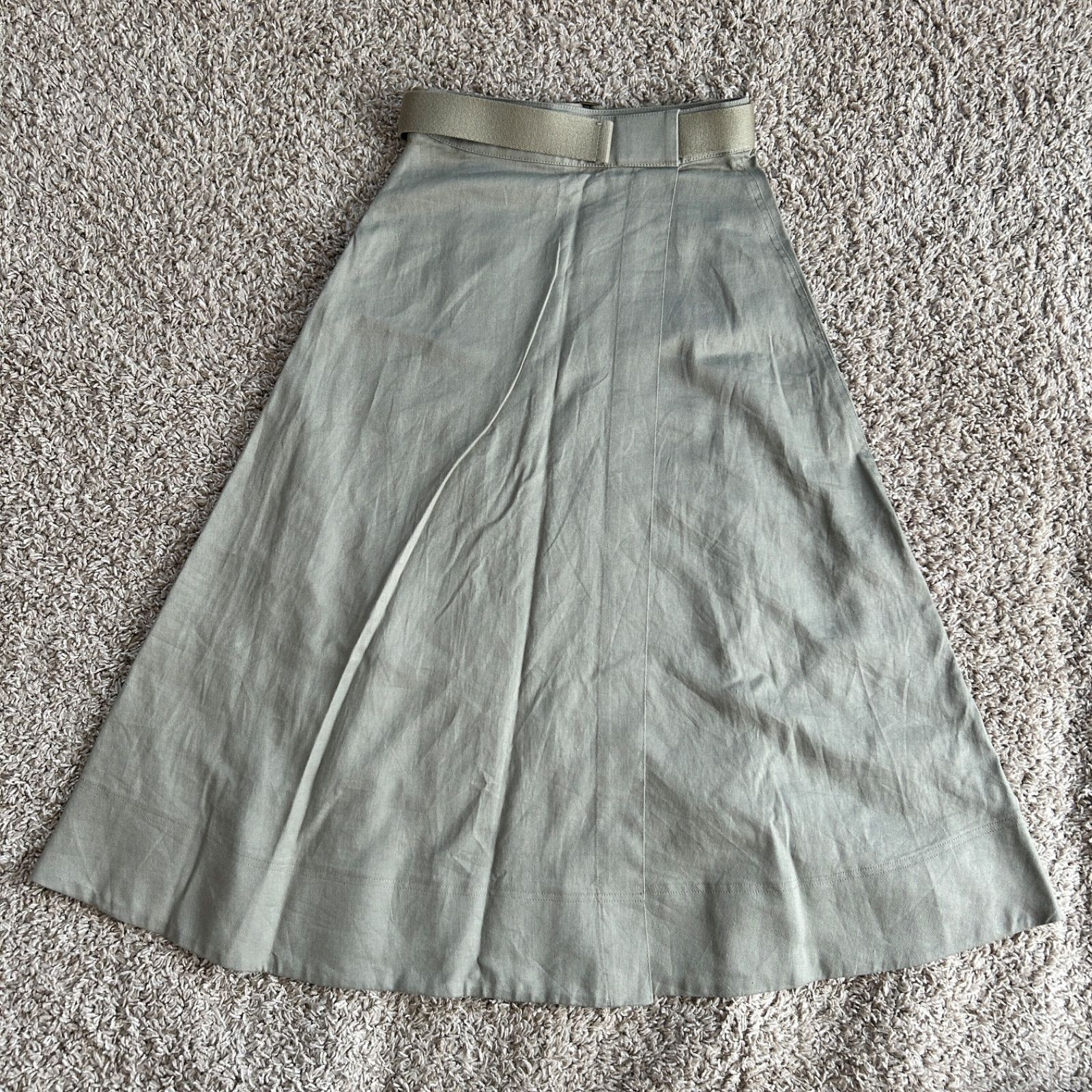 https://assets.mercari-shops-static.com/-/large/plain/2JXkcx5r2kSBxH42sZJm6h.jpg@jpg