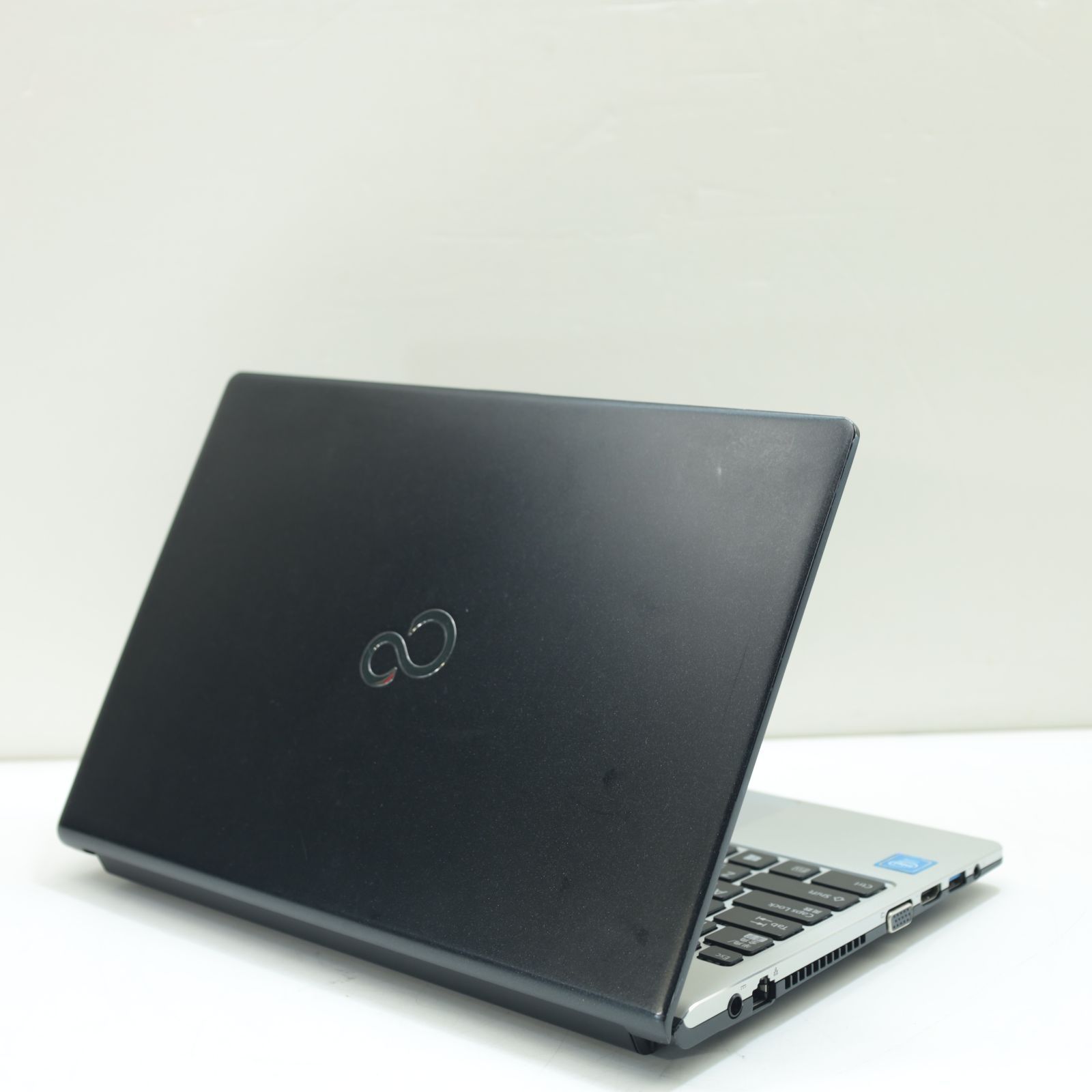 Fujitsu LIFEBOOK S937/S Celeron 12GB SSD256GB - メルカリ
