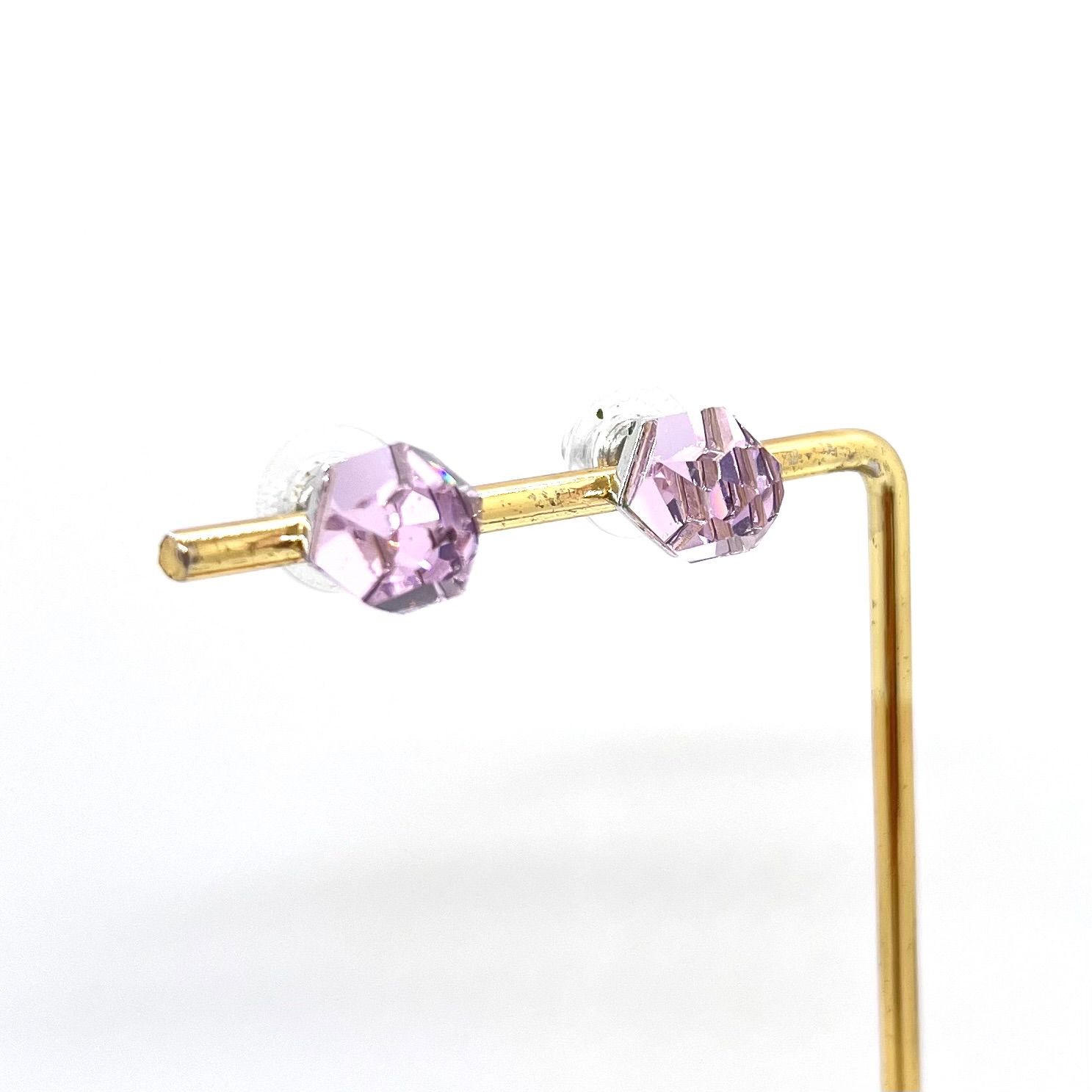 美品✨SWAROVSKI スワロフスキー ピアス ピンク クリスタル - メルカリ