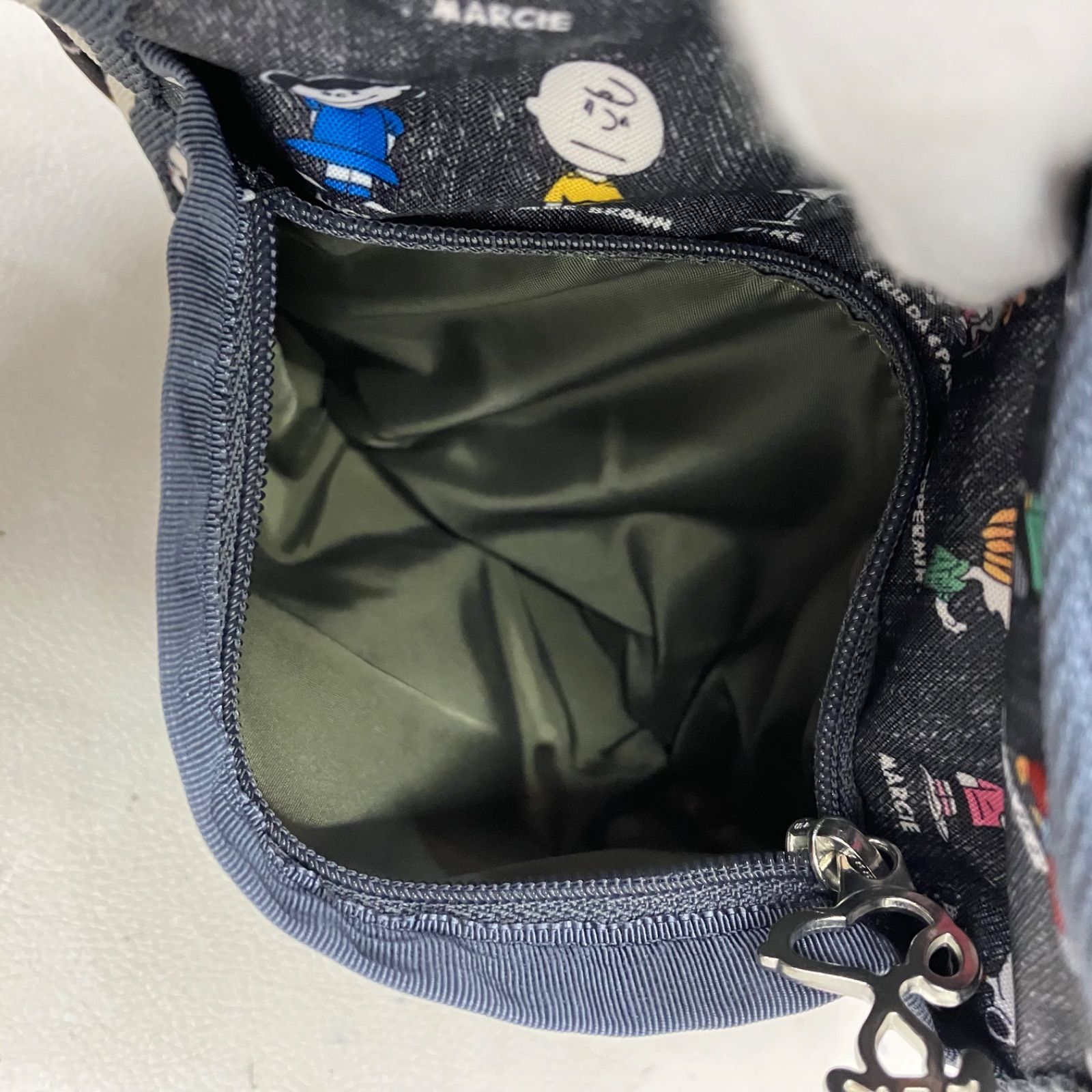 9372 【美品】 LeSportsac レスポートサック SNOOPY PEANUT スヌーピー