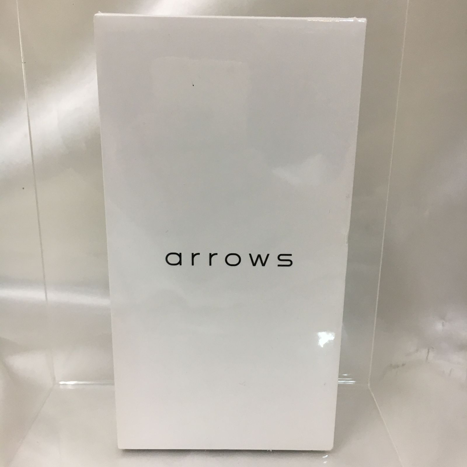 三沢店70-21-1005] arrows hello AT01 翻訳機 紅 BENI 富士通 arrows