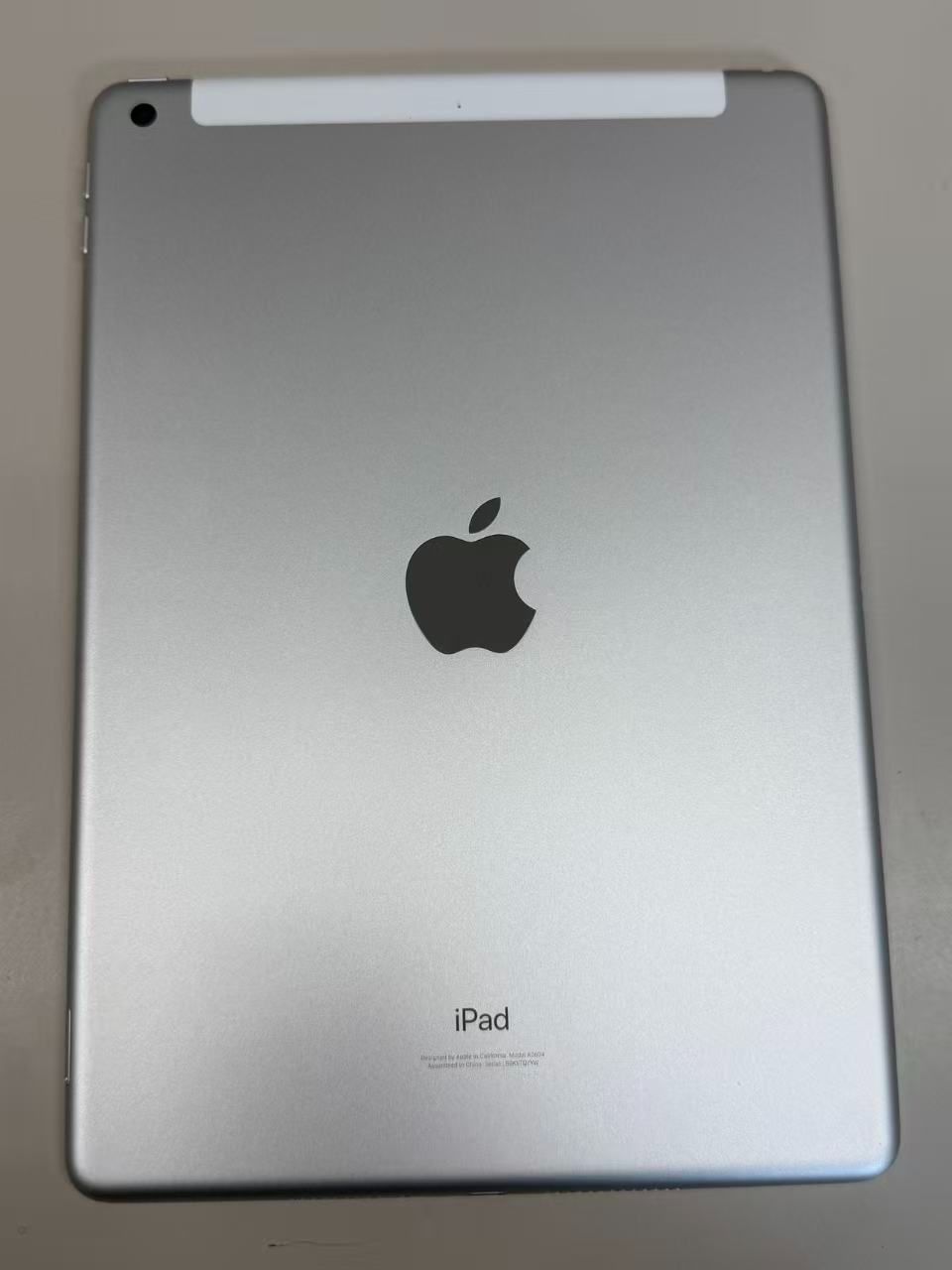iPad 第9世代 Wi-Fi 64GB シルバー 極美品 - メルカリ